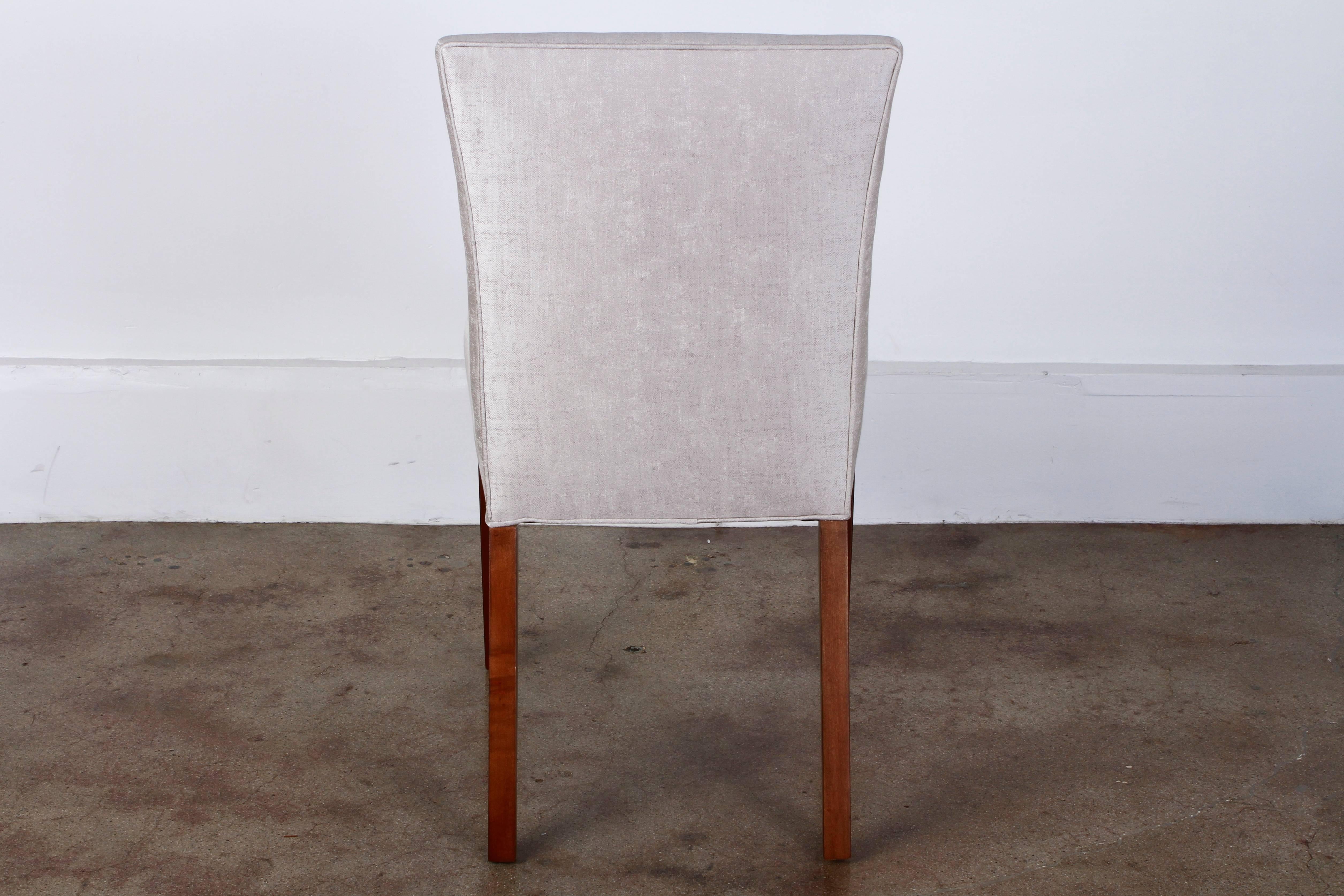 Mid-20th Century Set of Eight T.H Robsjohn-Gibbings Modern Originals Chairs For Sale