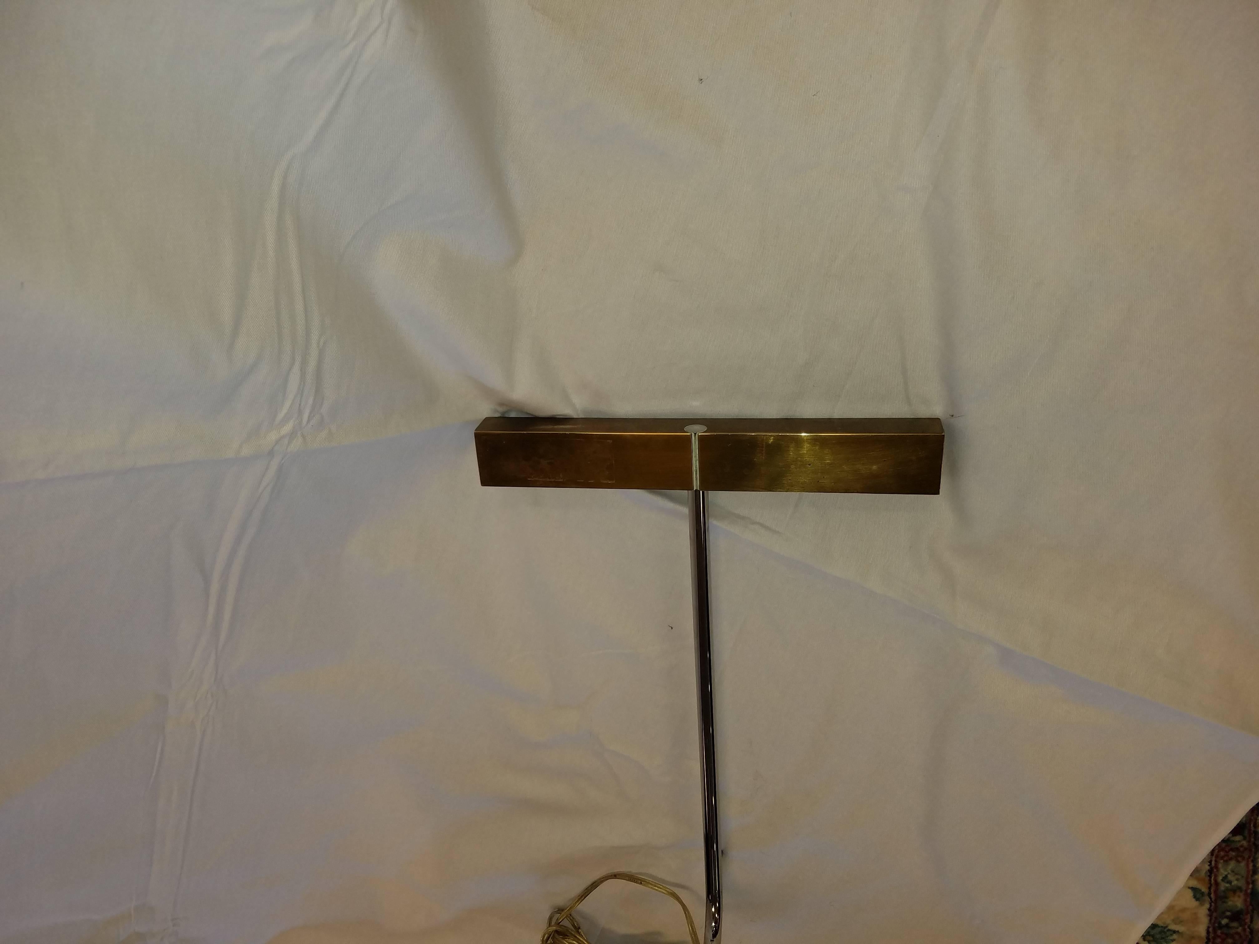 Vintage Cedric Hartman Adjustable Floor Lamp, Brass with Bakelite Switch In Good Condition In Wheaton, IL
