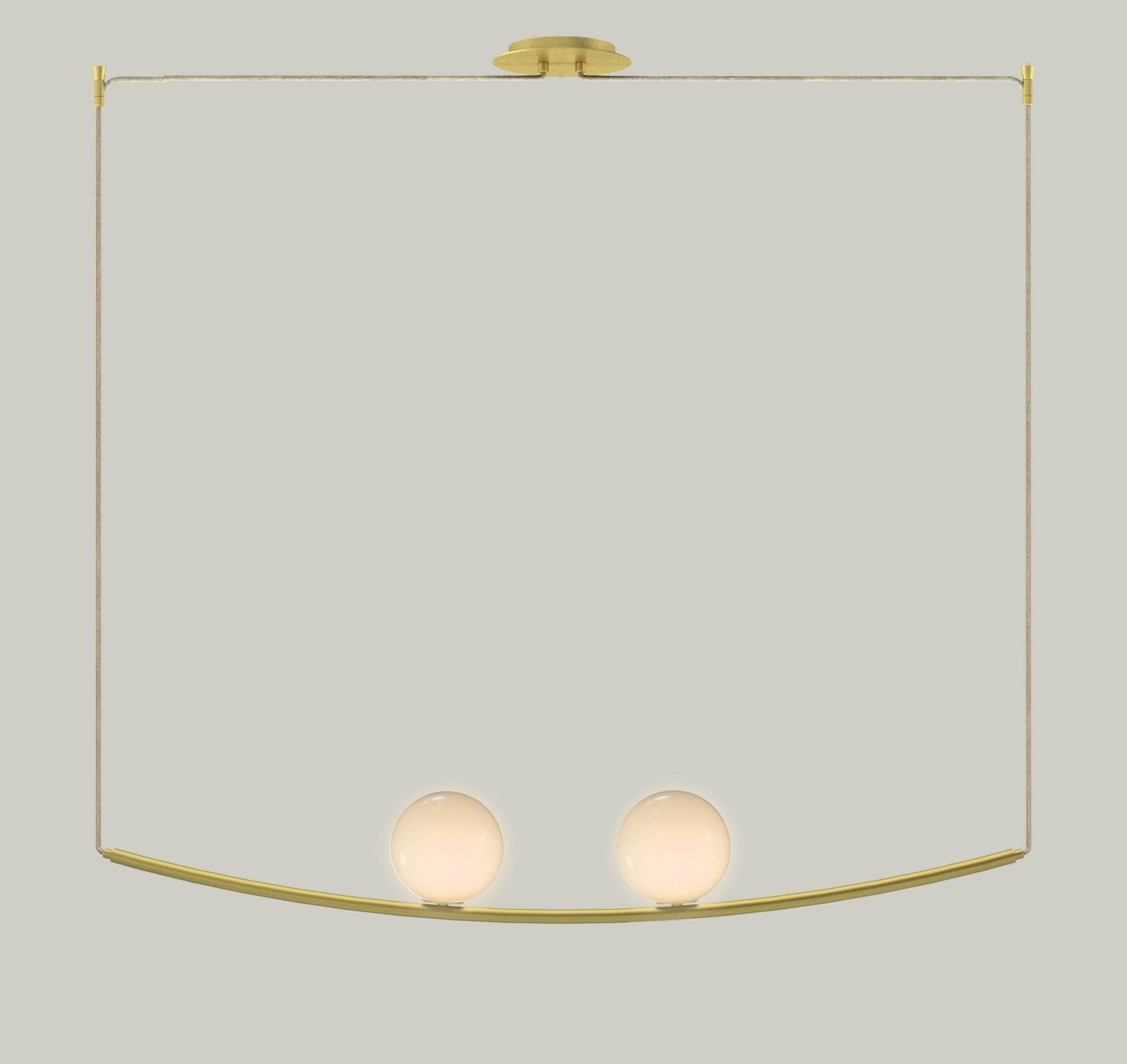 Lampe à suspension Perle 2 en laiton vieilli avec boule en verre soufflé à la main par Larose Guyon en vente 3