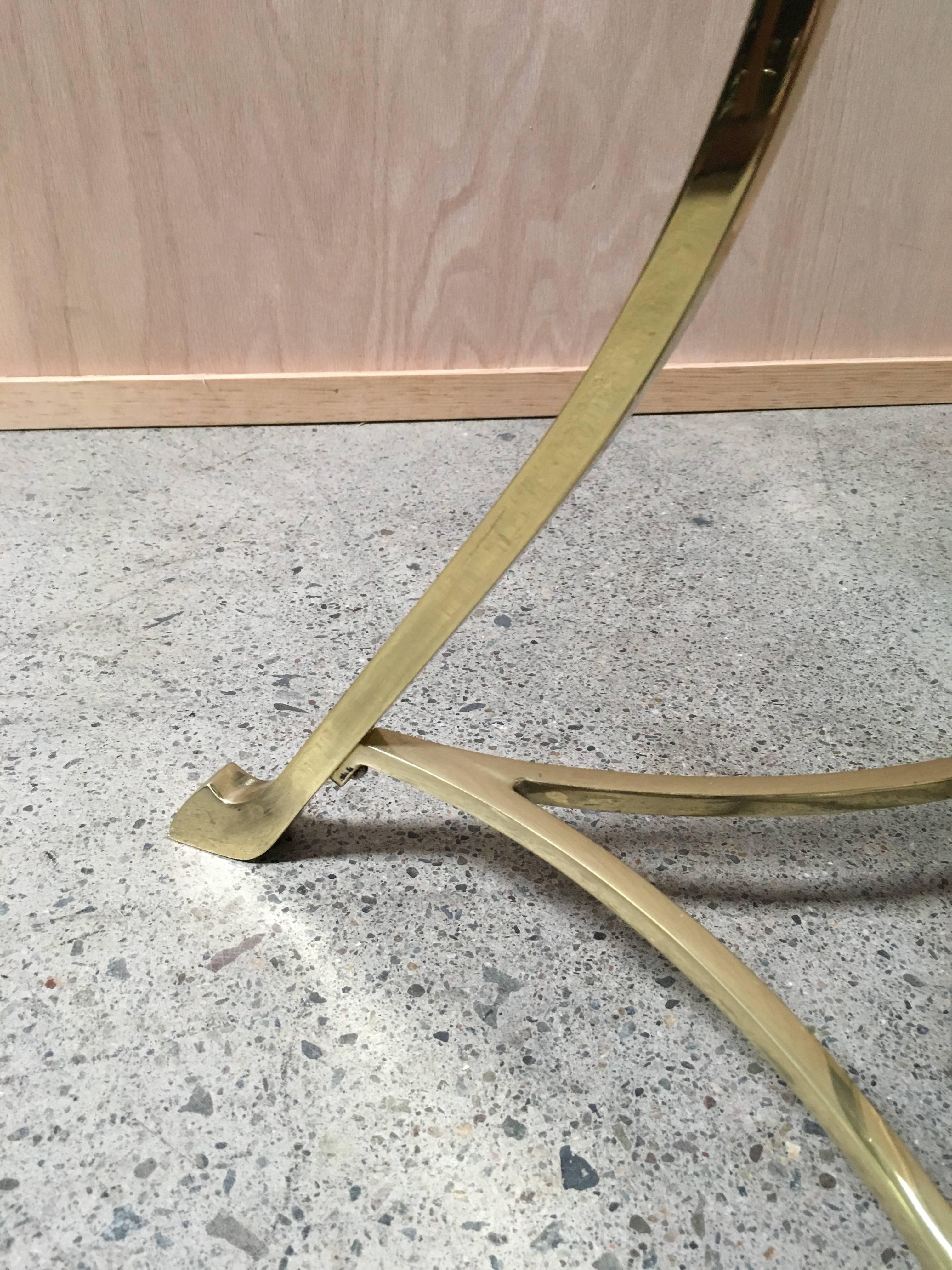Mid-Century Brass and Glass End Table In Good Condition For Sale In Denton, TX