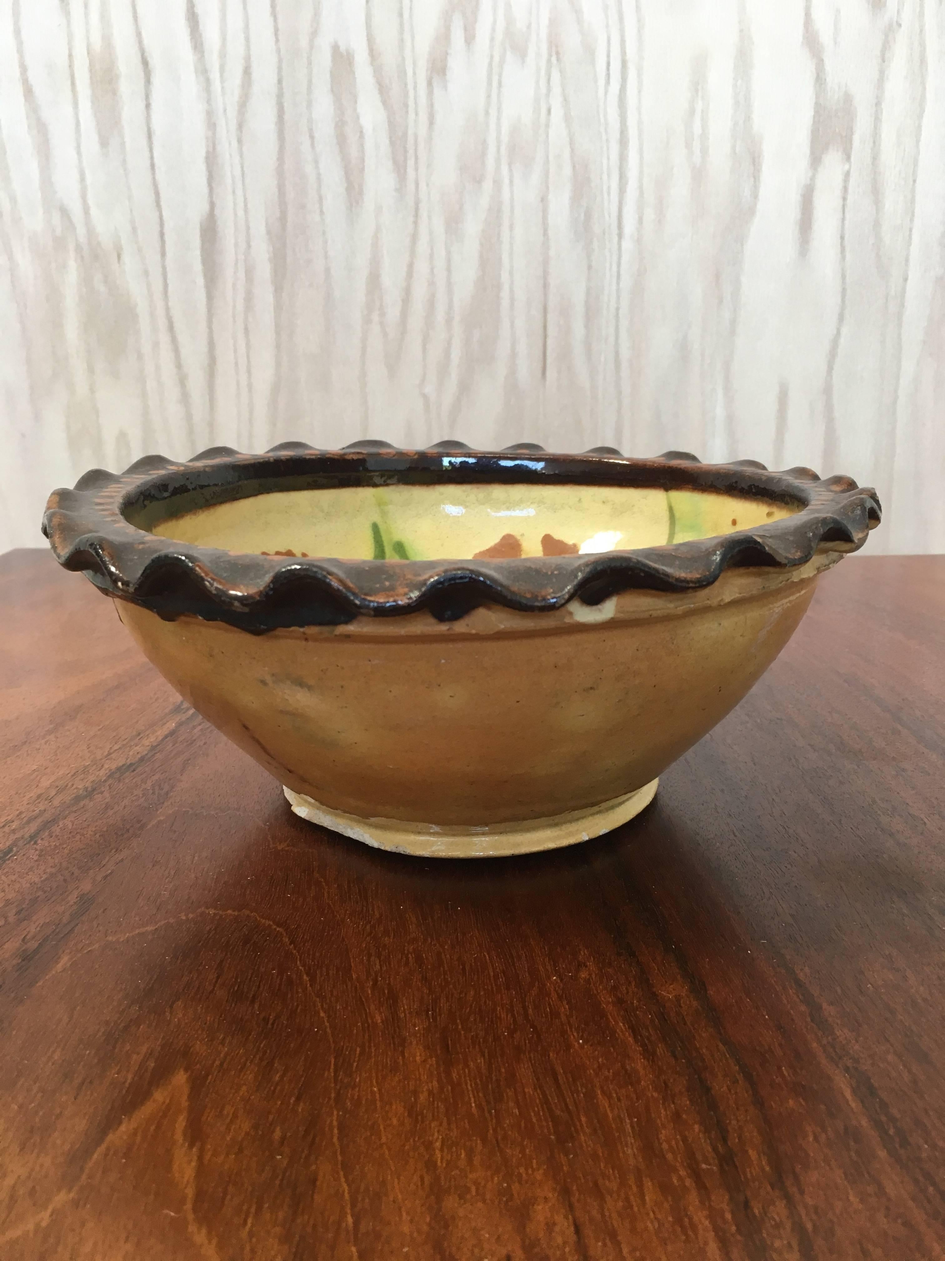 19th Century French Jaspe Bowl Hand-Painted with Floral Motive For Sale 2