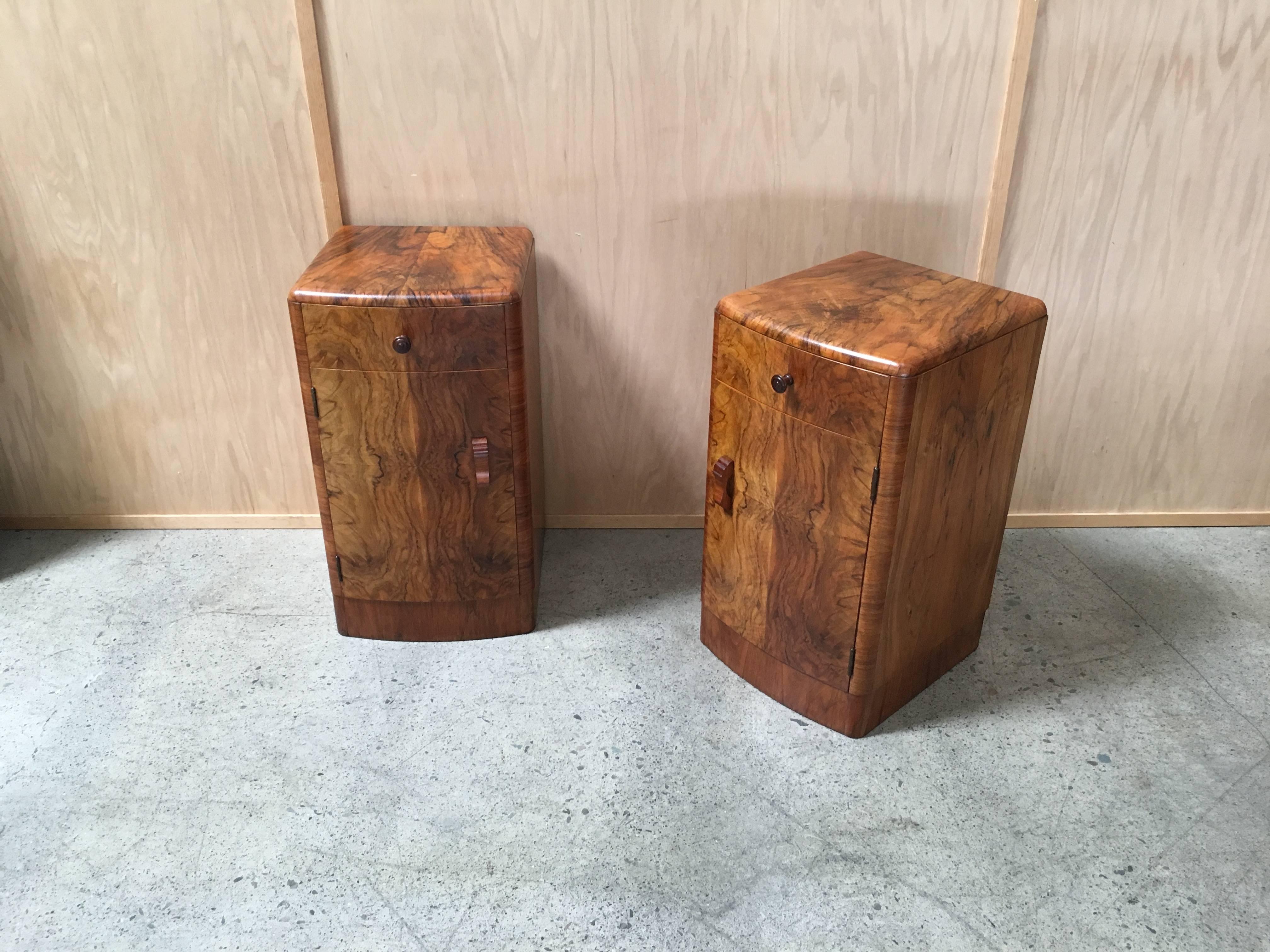 Pair of 20th Century Burl Wood Modernist Nightstands 4