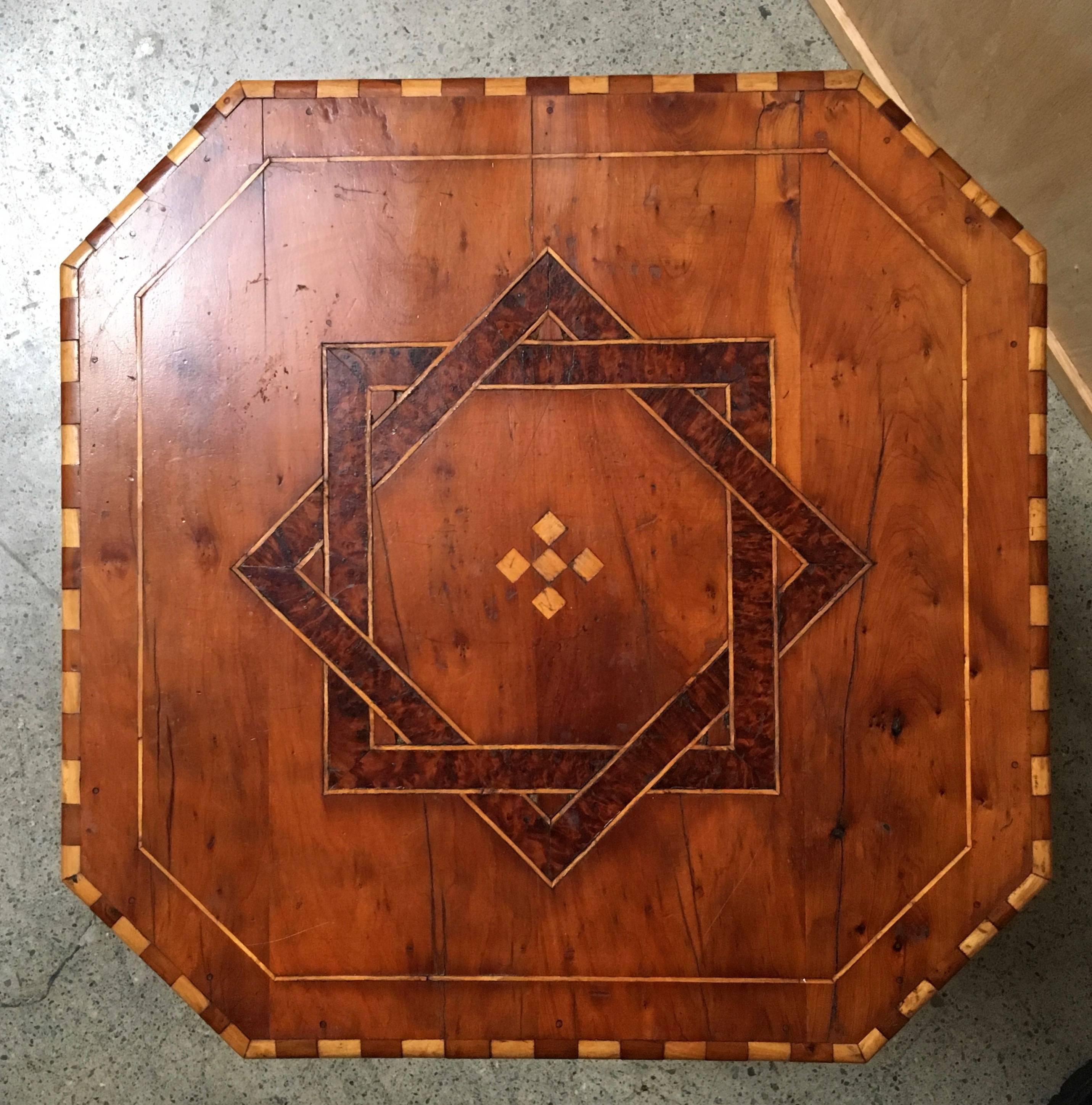 Pair of Rustic Modernist Side Tables with Geometric Inlaid Top In Good Condition In Denton, TX