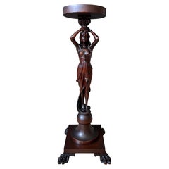Socle Art nouveau de la société E. Kopriwa Maquettistes d'architecture et sculpteurs sur bois.