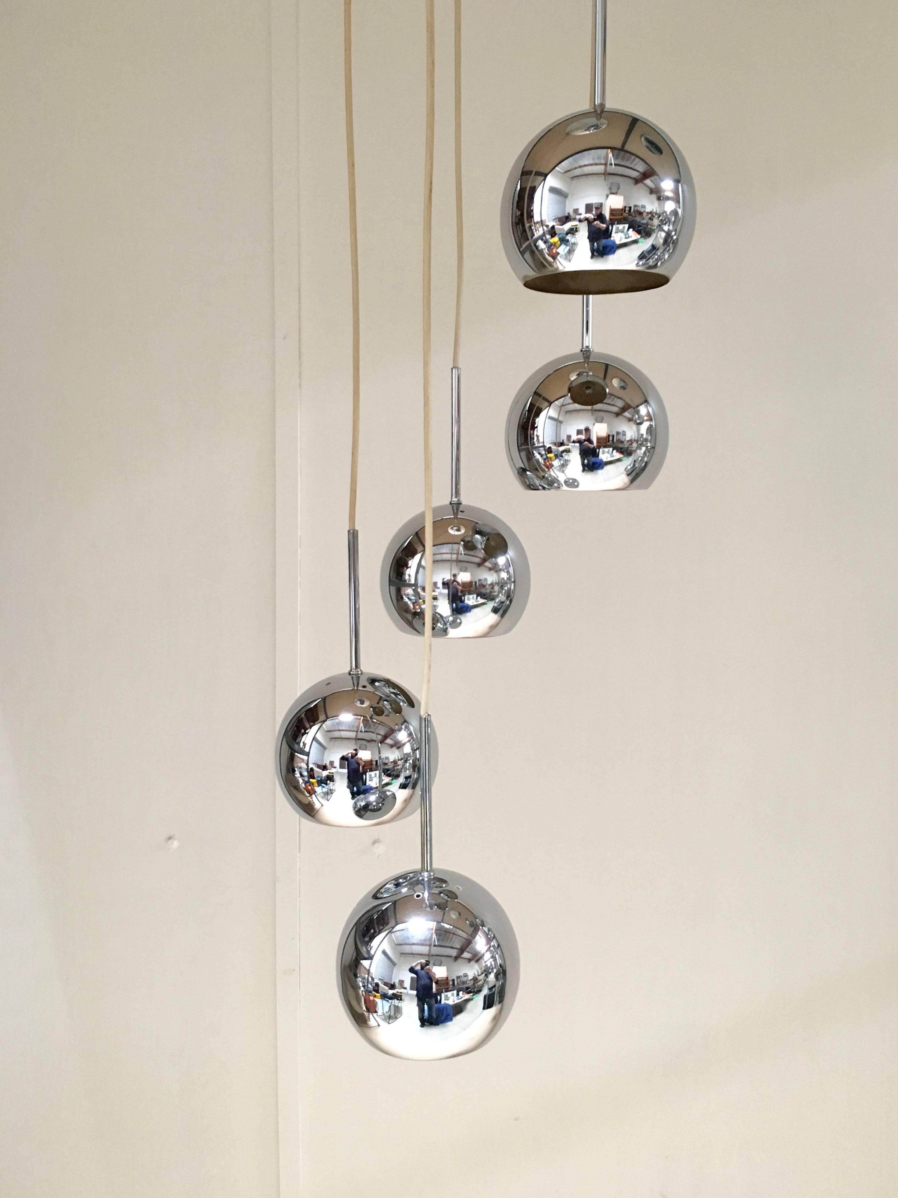 Pair of 20th Century Chrome Sphere Lamps  3