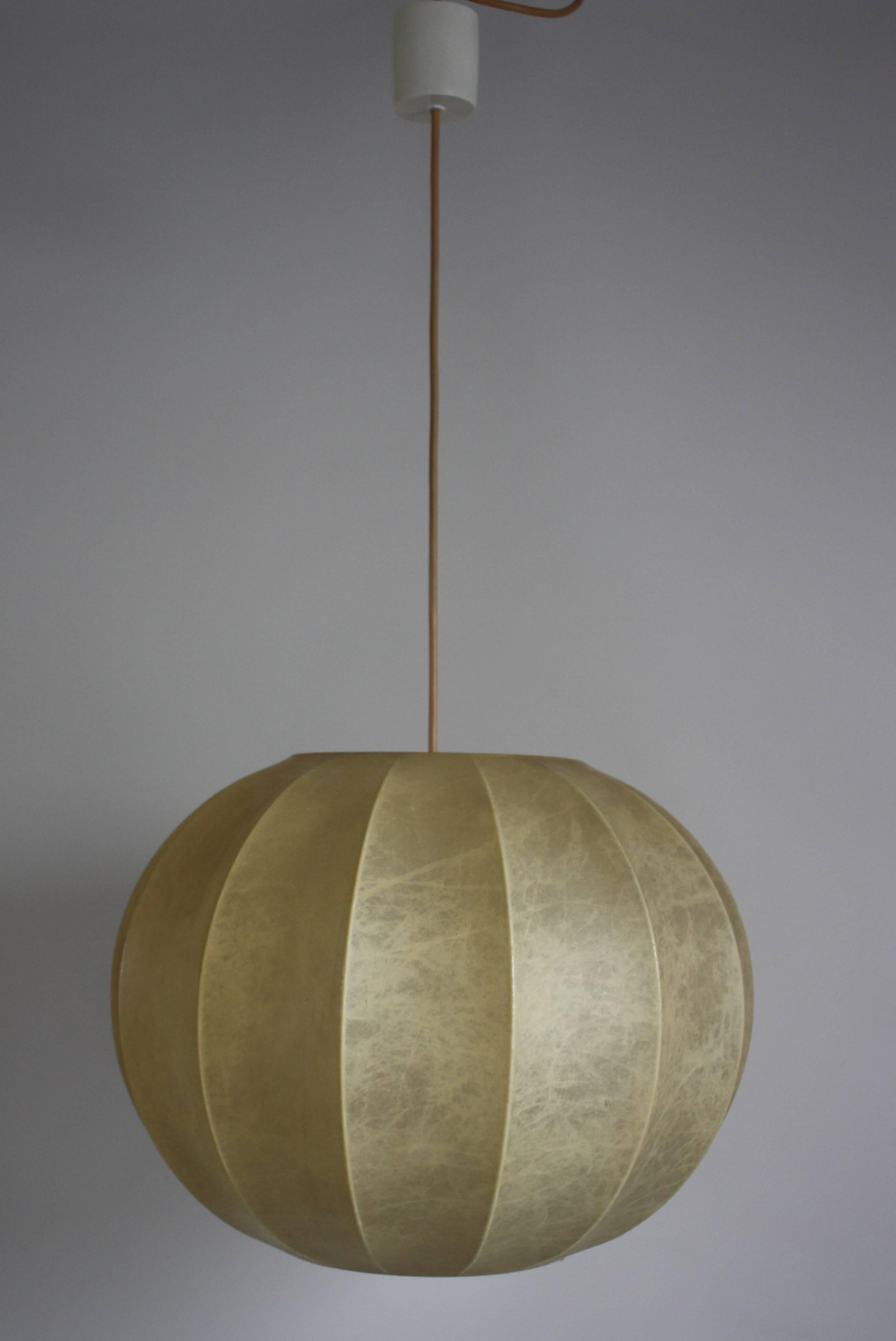 Cocoon Pendant by Linus Bopp, Germany, circa 1960s In Excellent Condition In Wiesbaden, Hessen