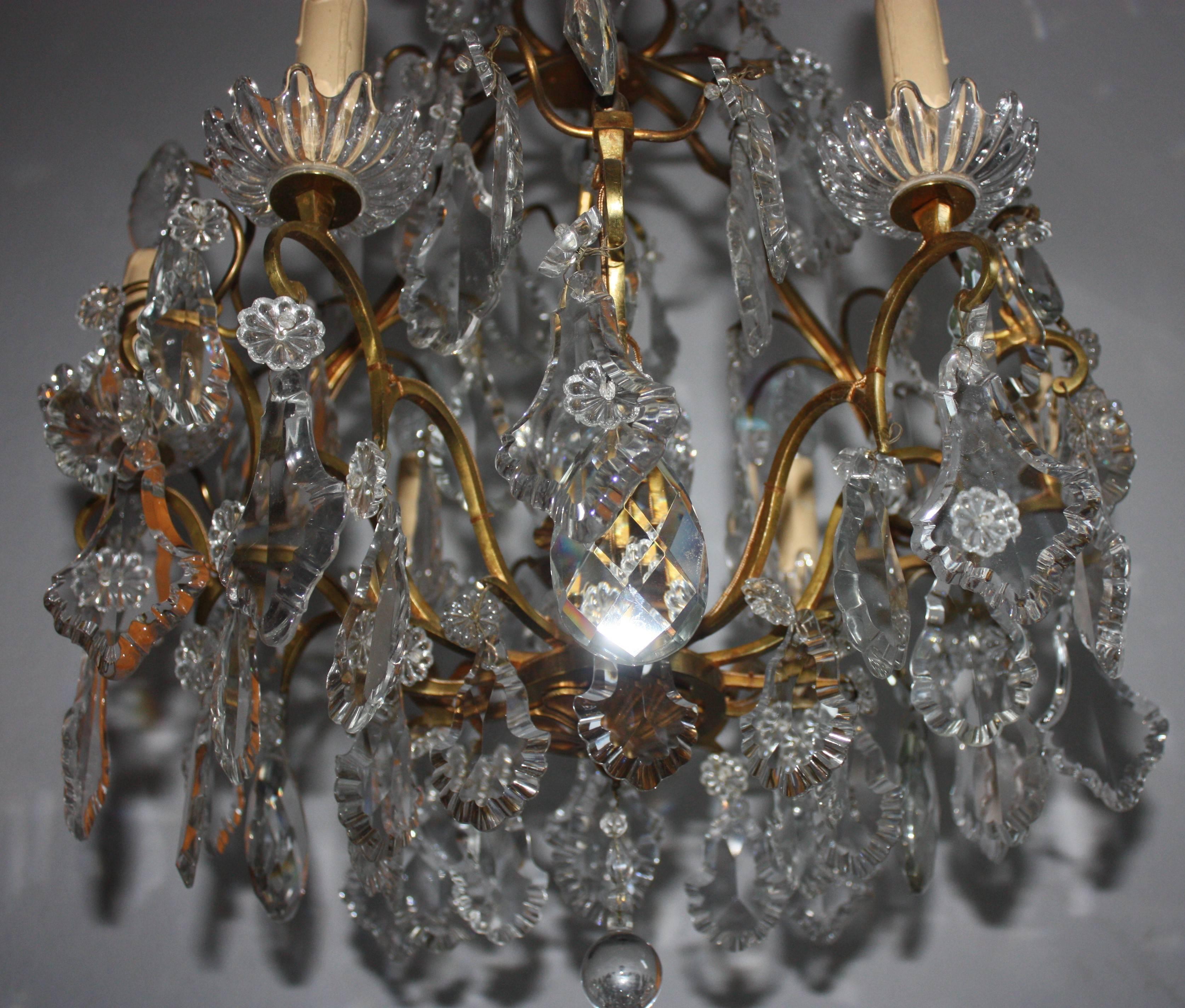 Wonderful French Crystal and gilt Brass Chandelier, France, circa 1960s In Excellent Condition In Wiesbaden, Hessen