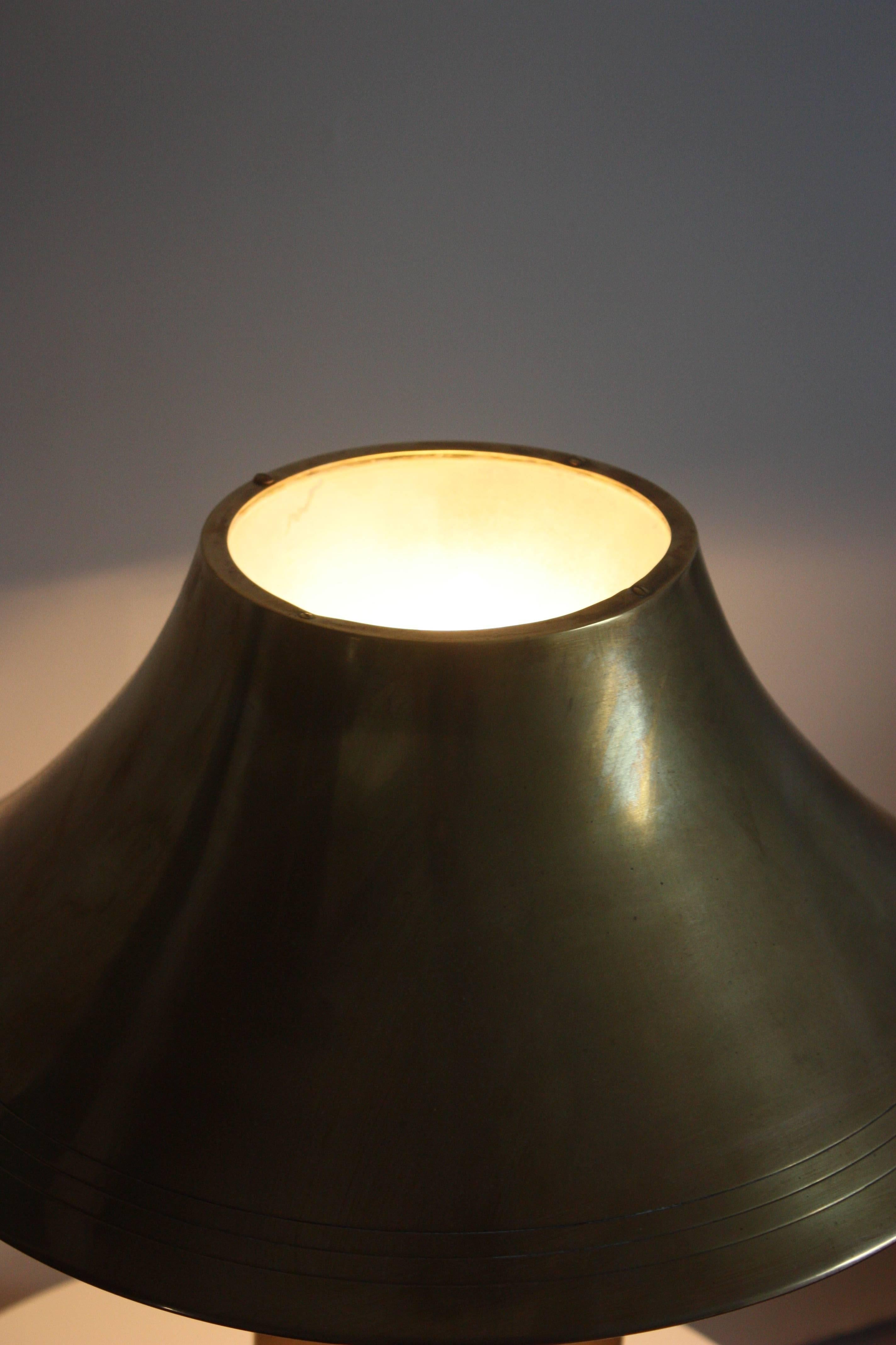 Old Art Deco Brass Table Lamp, circa 1930s 5