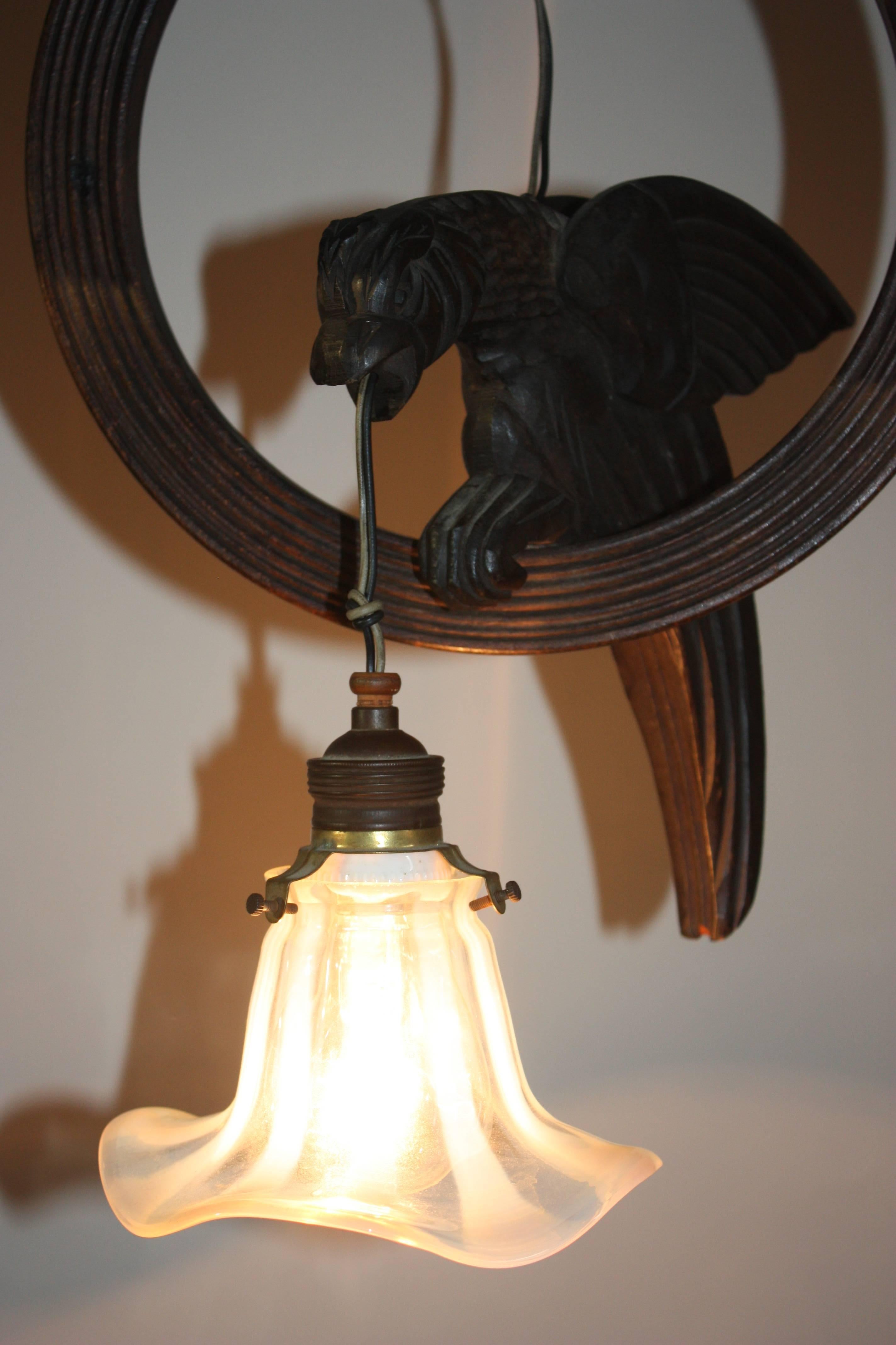 Art Nouveau Carved Wood and Opaline Glass Eagle Pendant, circa 1900s (Frühes 20. Jahrhundert)