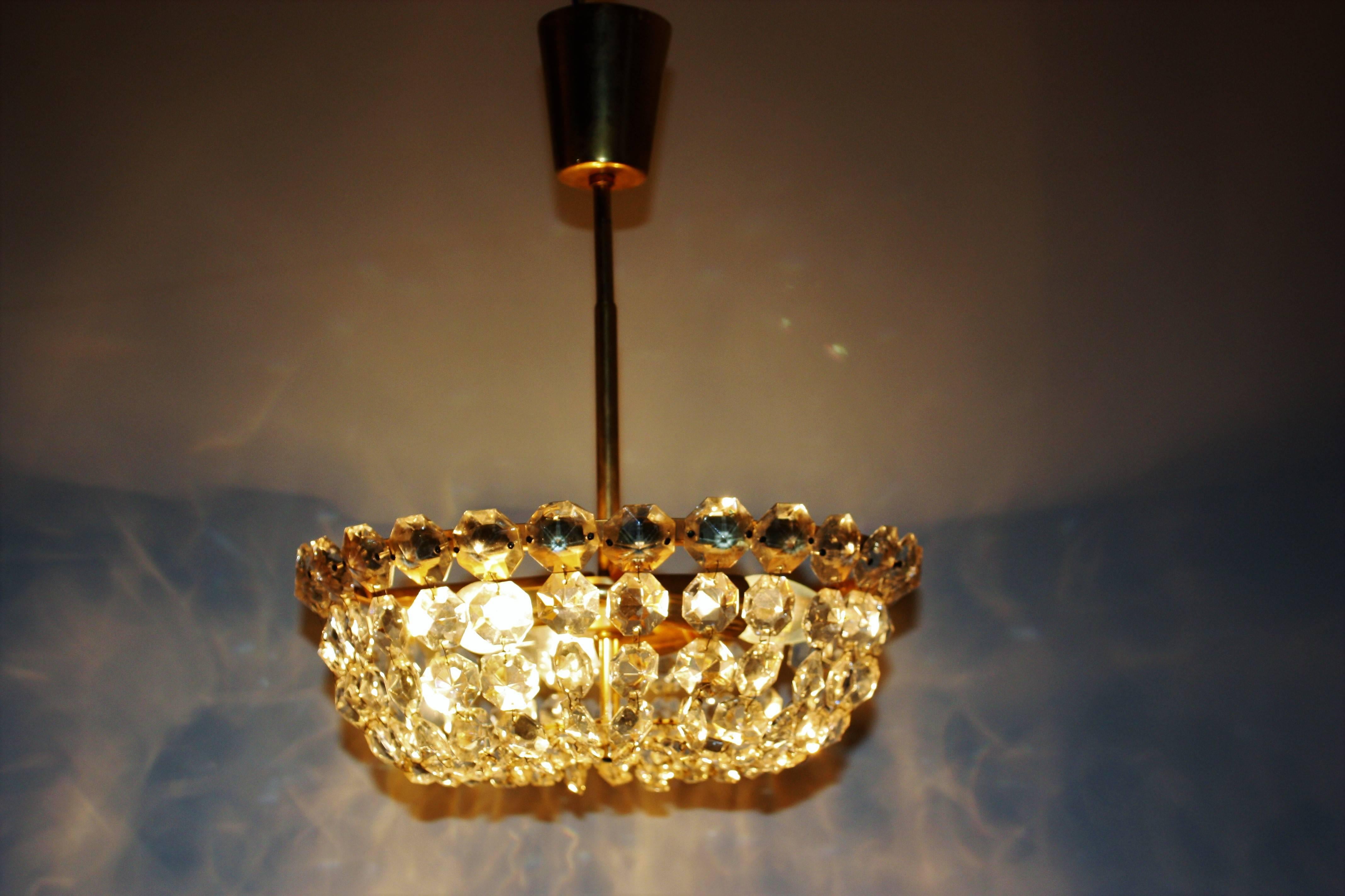 Fine Brass and Crystal Chandelier by Bakalowits & Soehne, Austria, circa 1960s 1