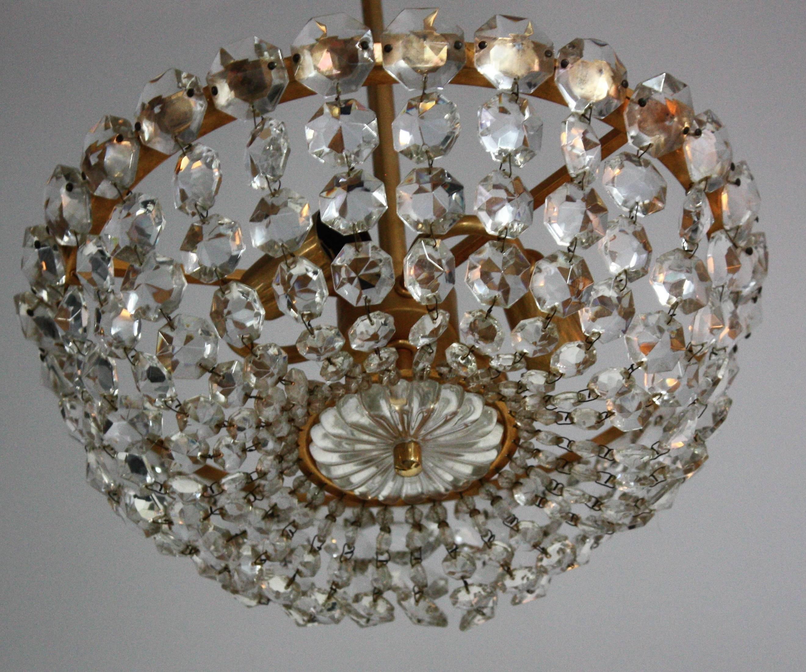 Plated Fine Brass and Crystal Chandelier by Bakalowits & Soehne, Austria, circa 1960s