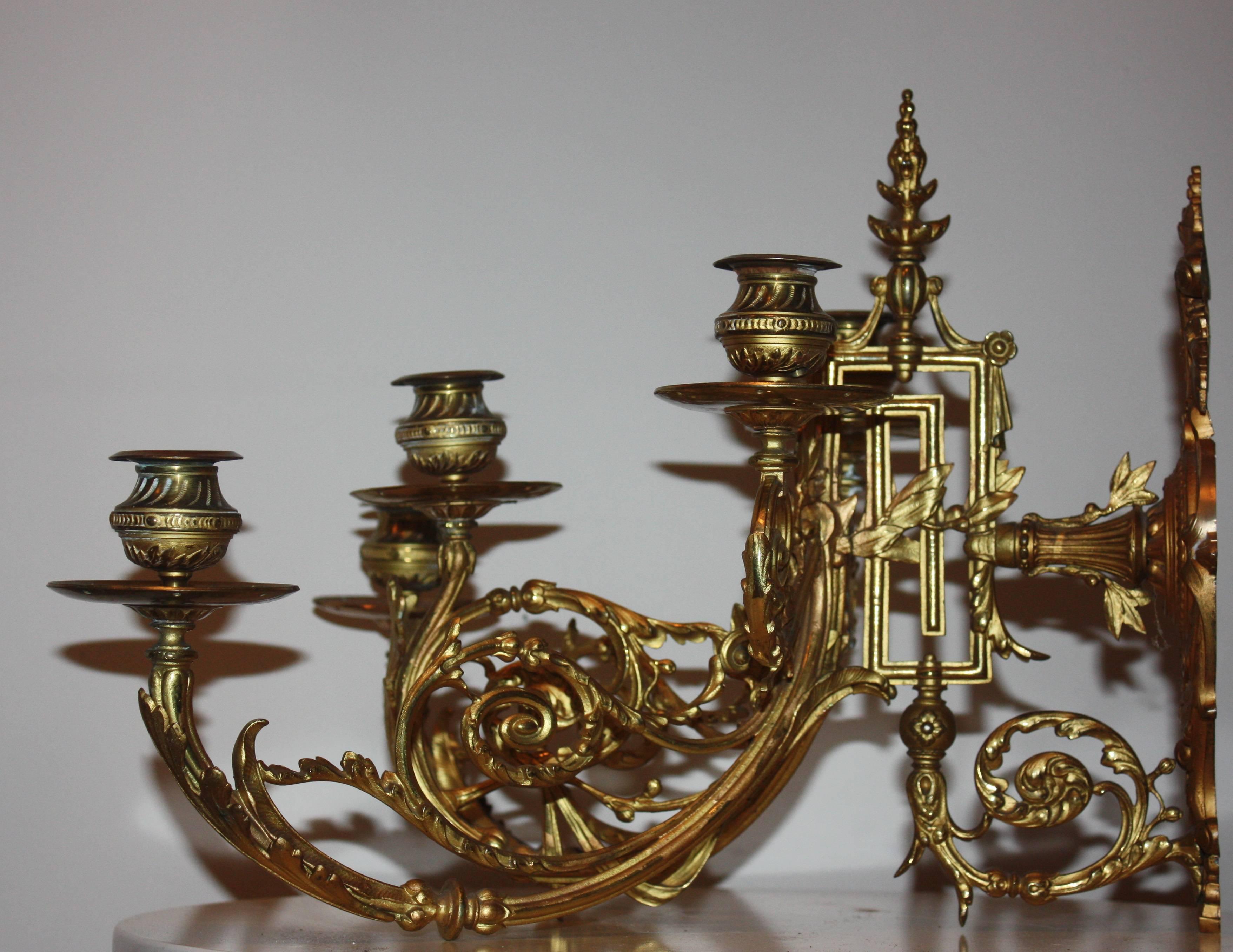 Rare antique five-light wall sconce, gilt bronze in the Emire style, France, circa 1870s.
Can be rewired.

  