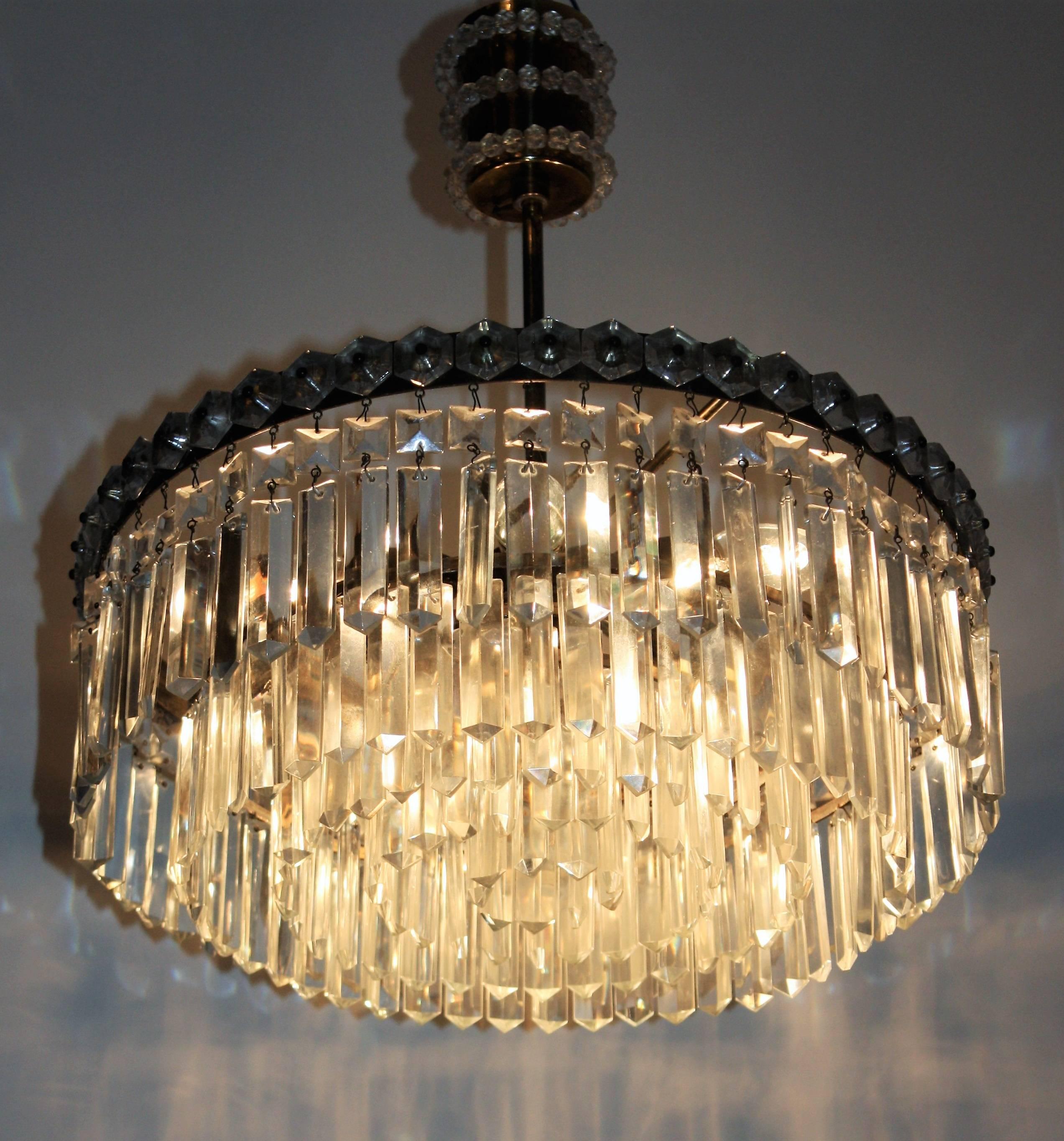 Elegant Brass and Crystal Chandelier attr. to Bakalowits, Austria, circa 1960s 2