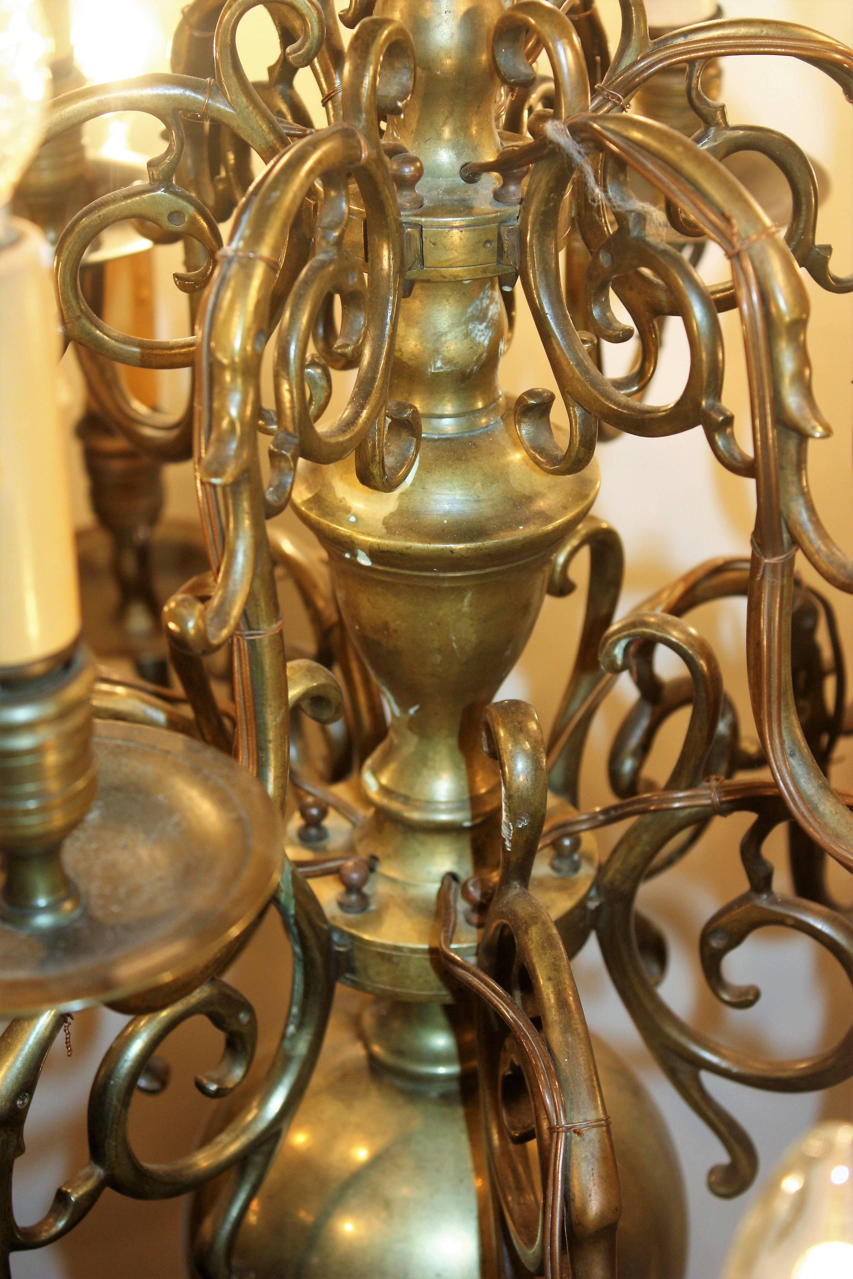 Antique Dutch Brass Baroque Chandelier, France, Late 19th Century For Sale 2