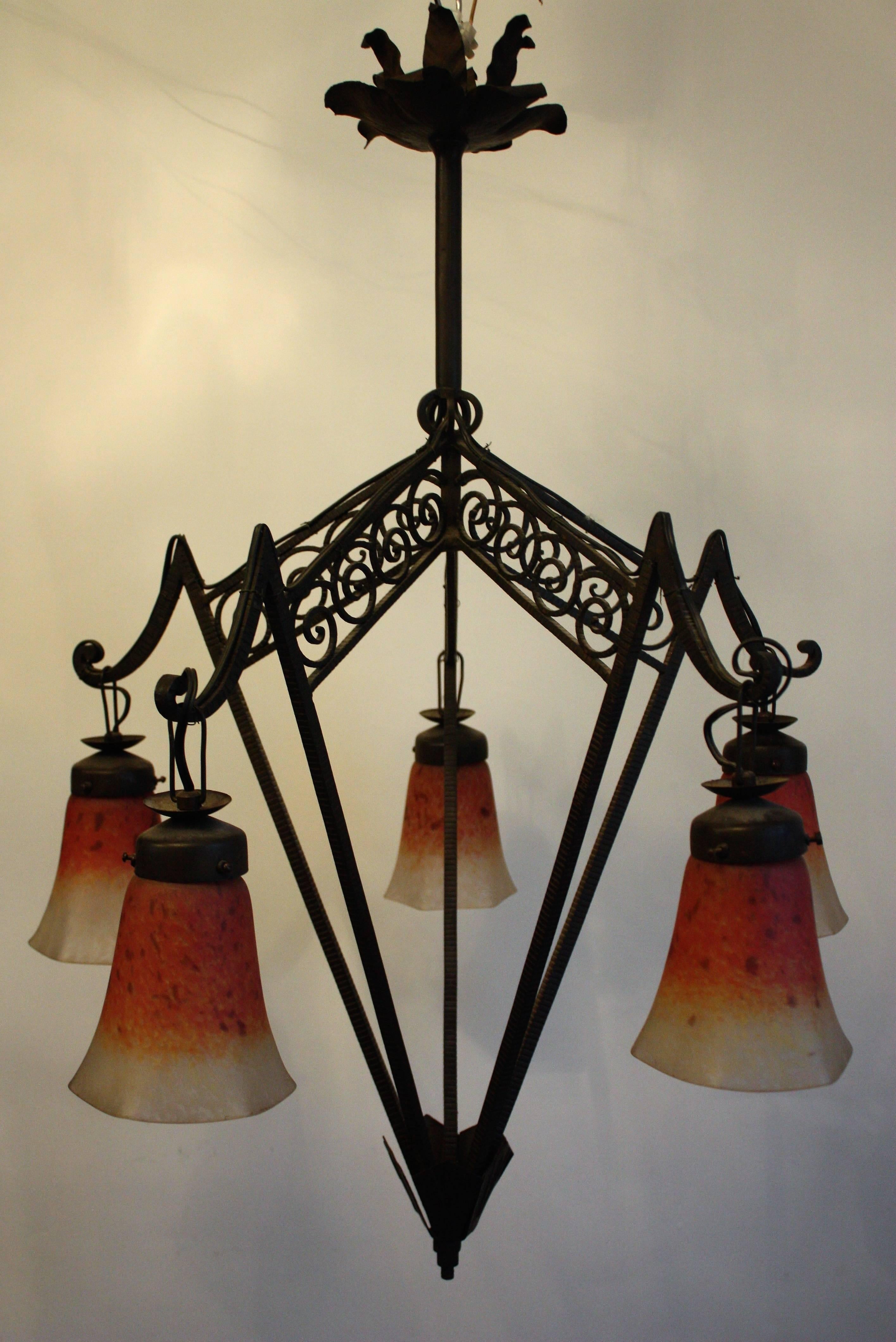 Early 20th Century French Art Deco Wrought Iron and Glass Chandelier, circa 1925