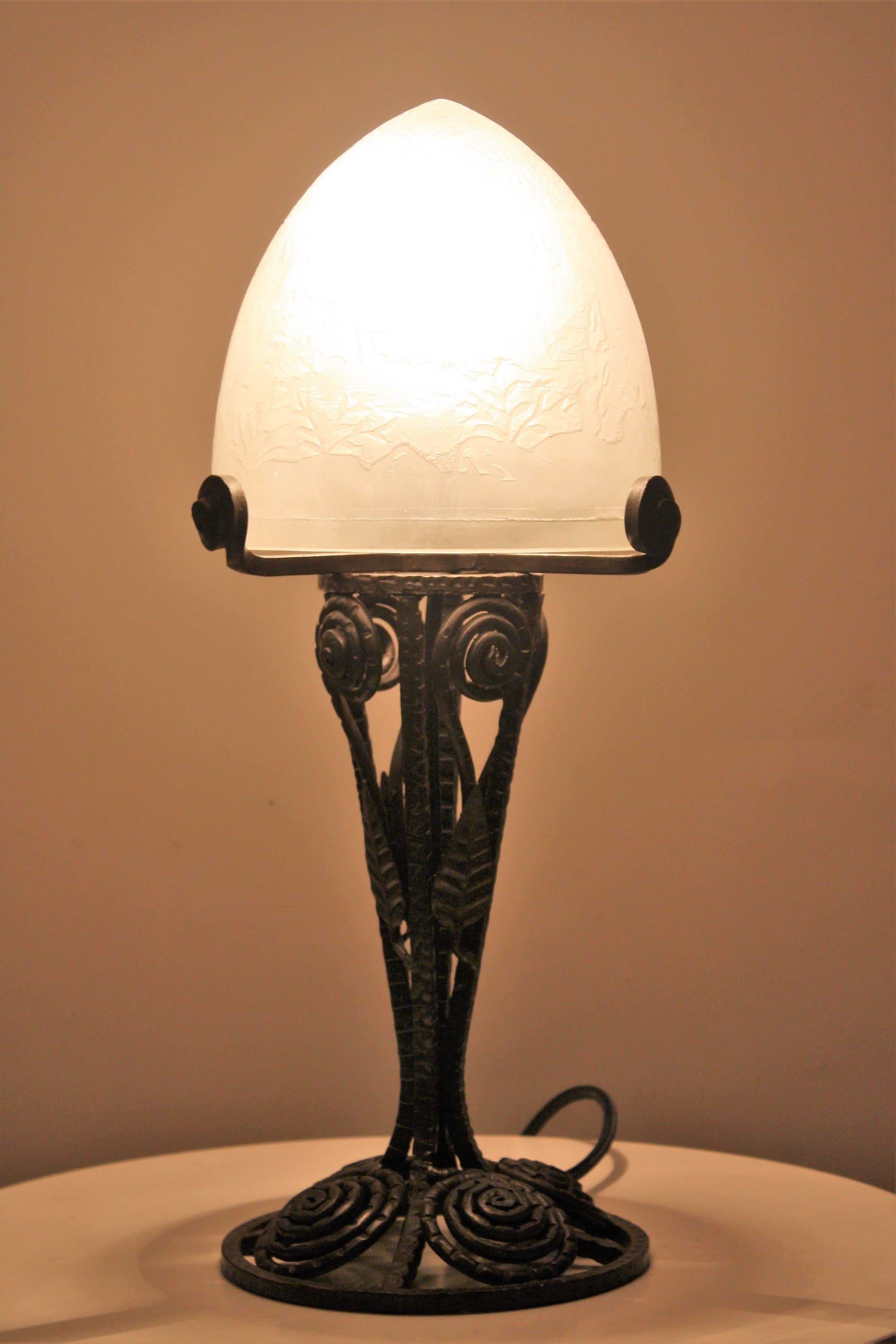 Early 20th Century Art Deco Table Lamp Signed Noverdy, Iron and Glass, France, circa 1925