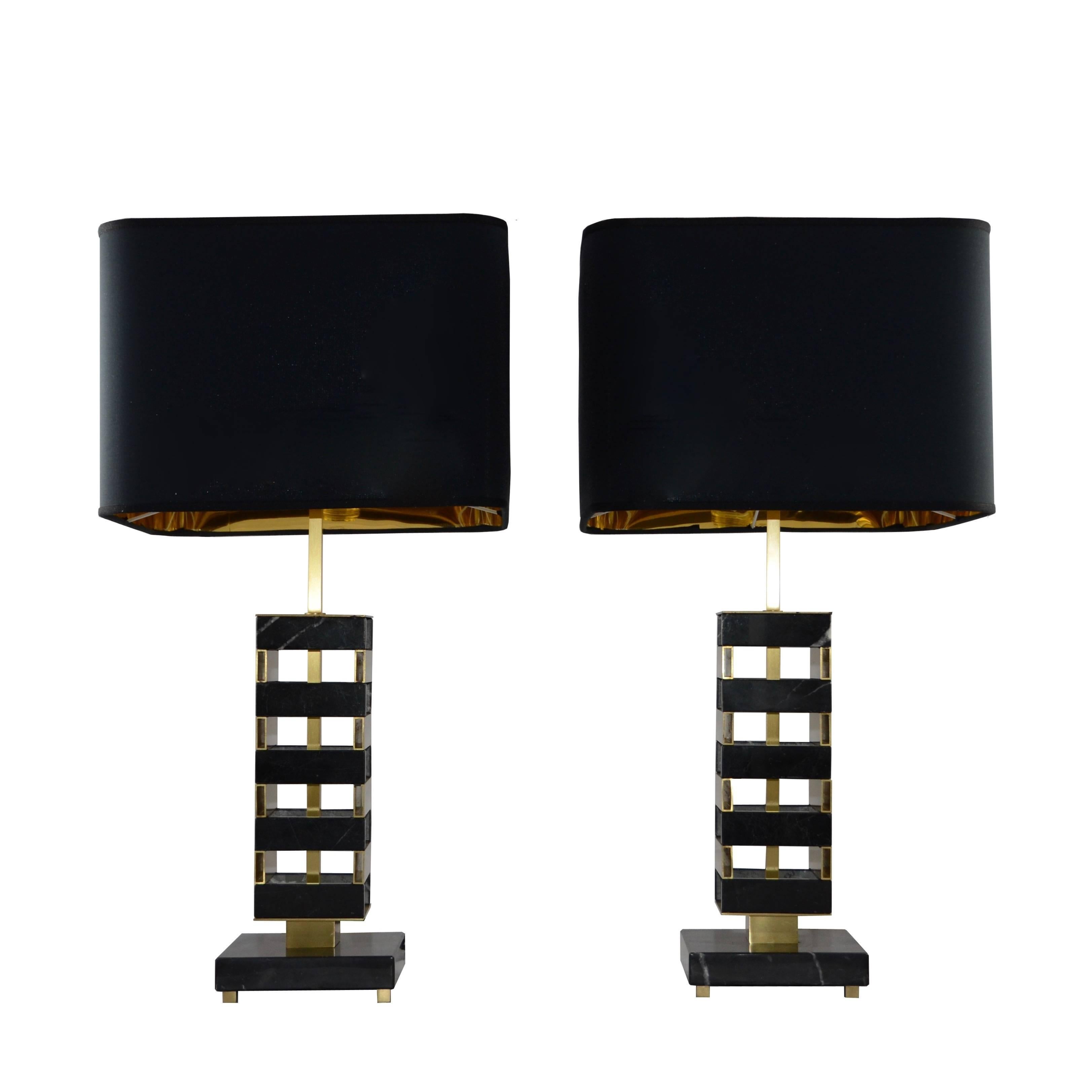 Polished Pair of Marble and Brass Table Lamps For Sale