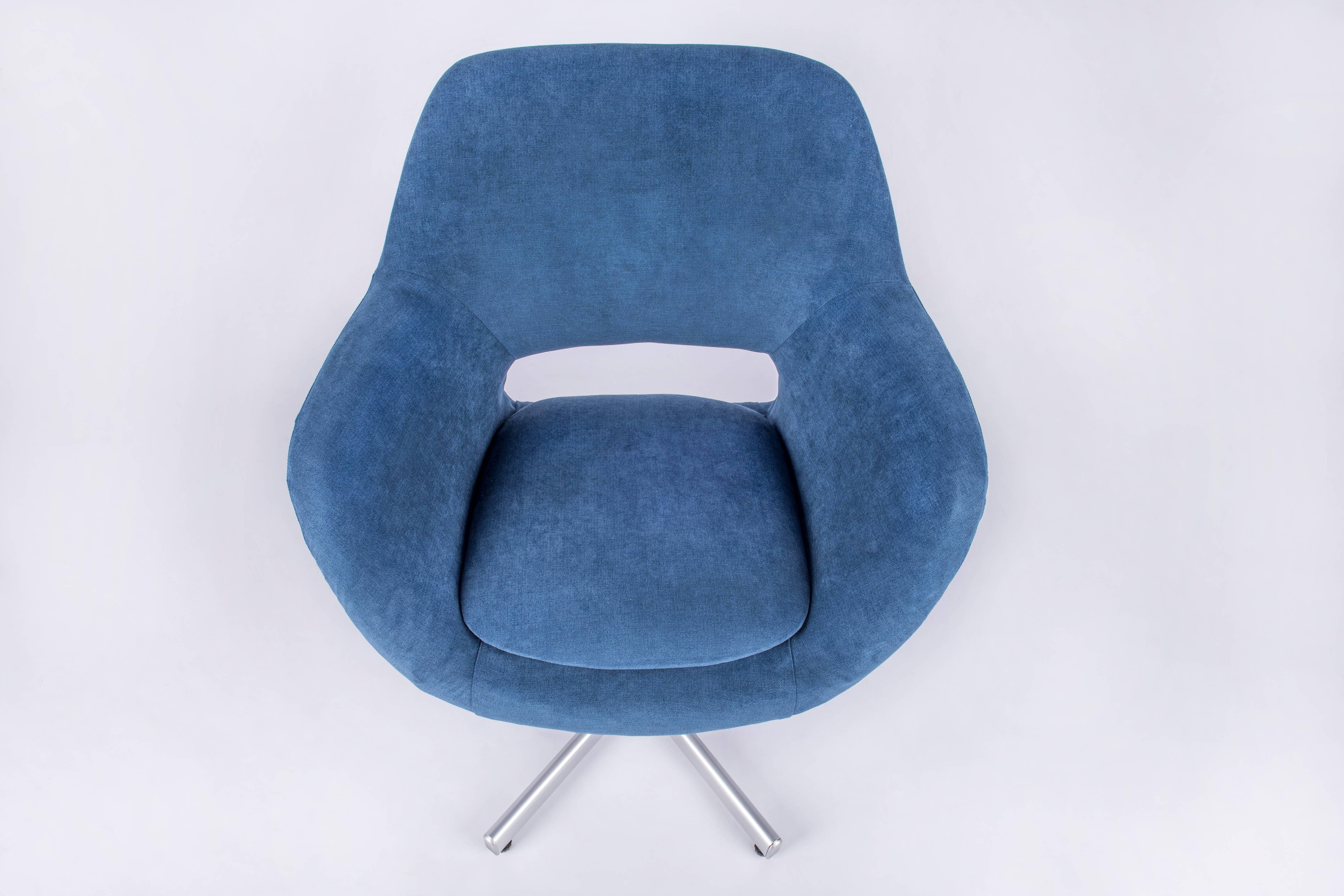 German Pair of 1960s Swivel Chairs For Sale