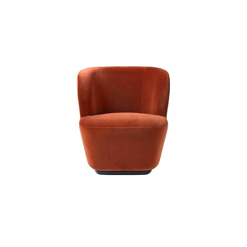 Contemporary Stay Lounge Chair in Cotton Velvet with an Optional Swivel 2