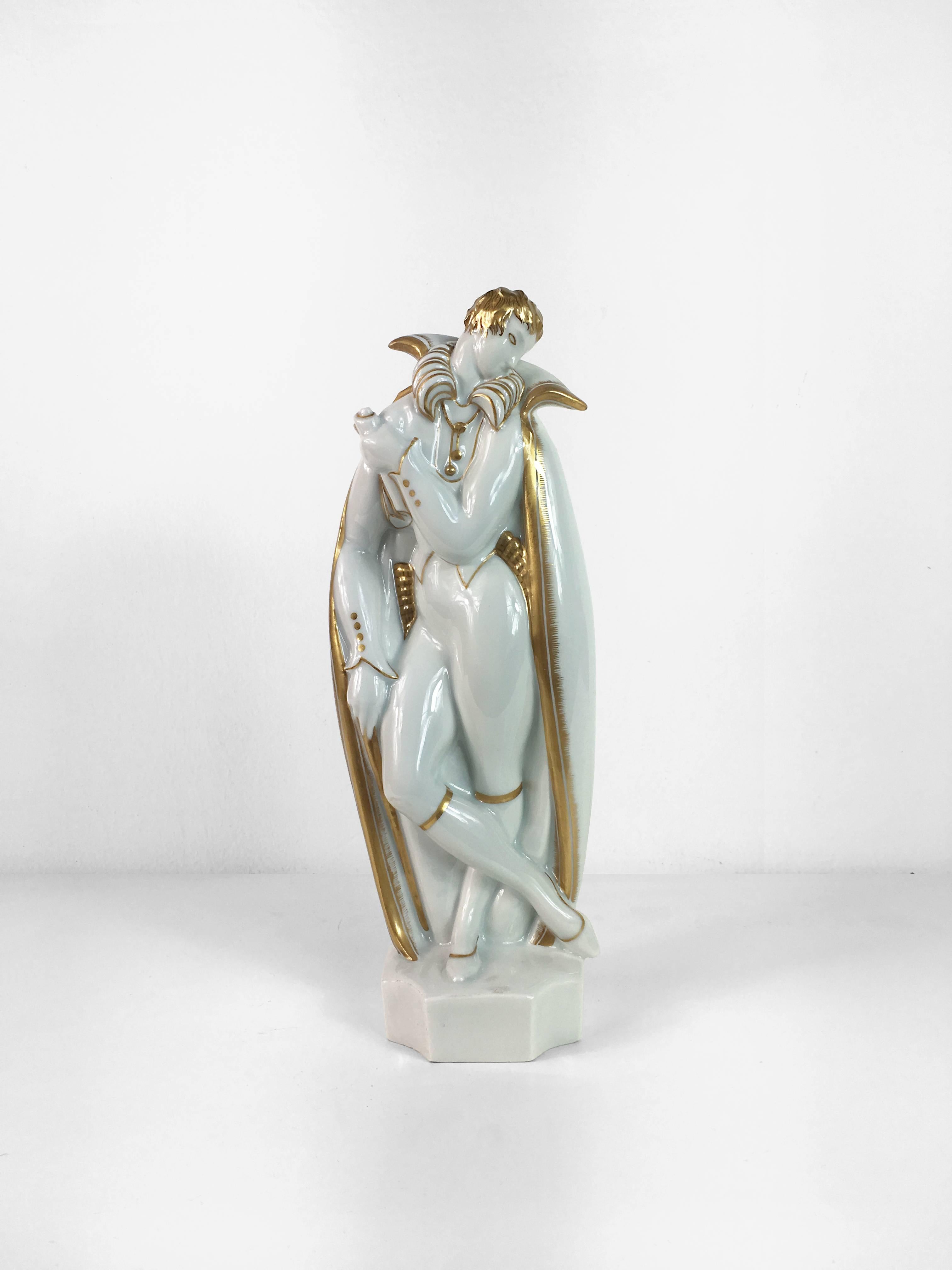Elegant statuette, designed by Gio Ponti made of glazed ceramic with gold, was manufactured in 1927 by Richard-Ginori.