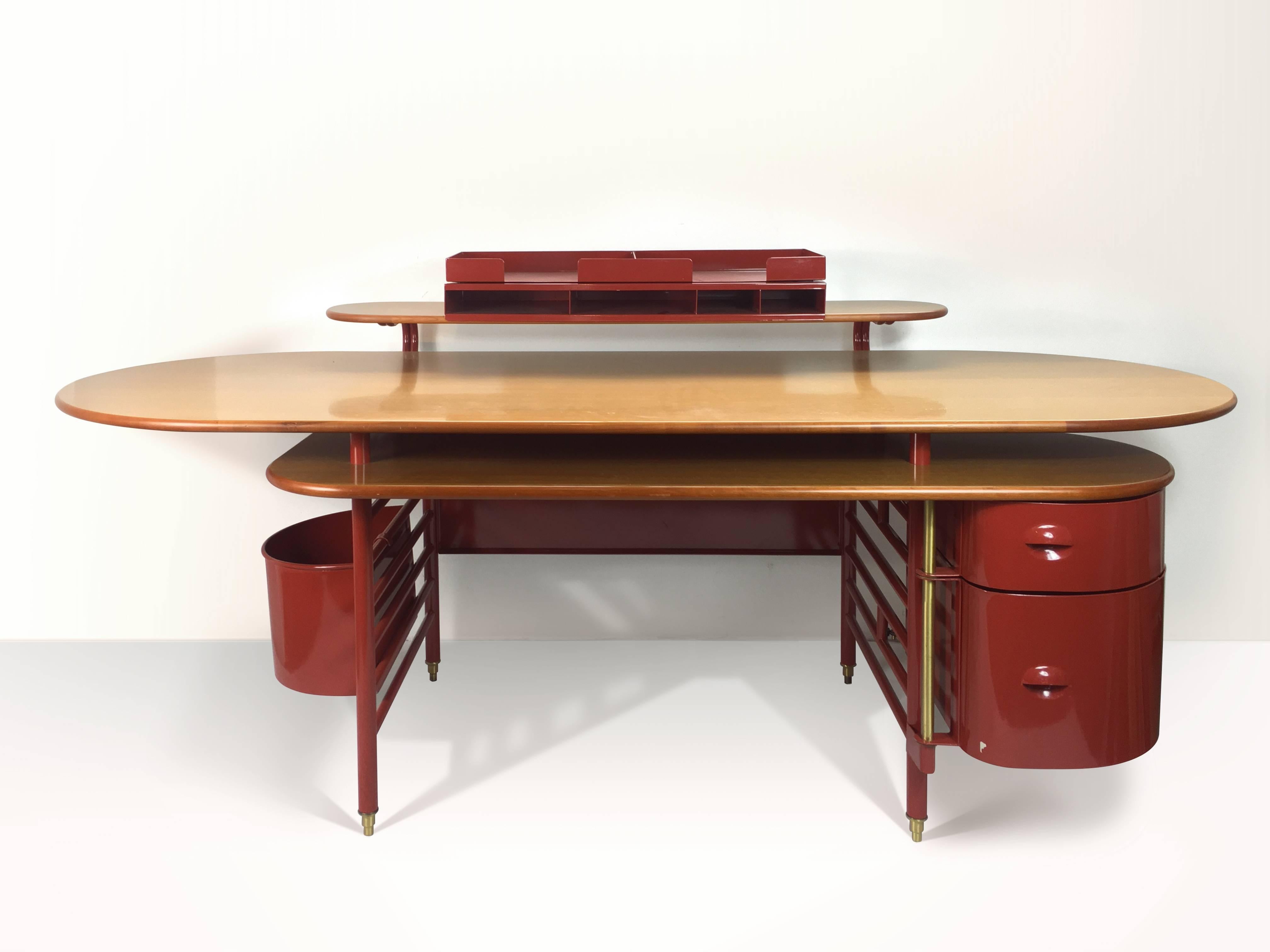 Rare desk and chair, designed by Frank Lloyd Wright in 1936 and produced by Cassina in late 20th century.

Both pieces are signed and stamped, two certificates by Cassina are included. 

Desk is made of cherry wood tops and steel frame, it