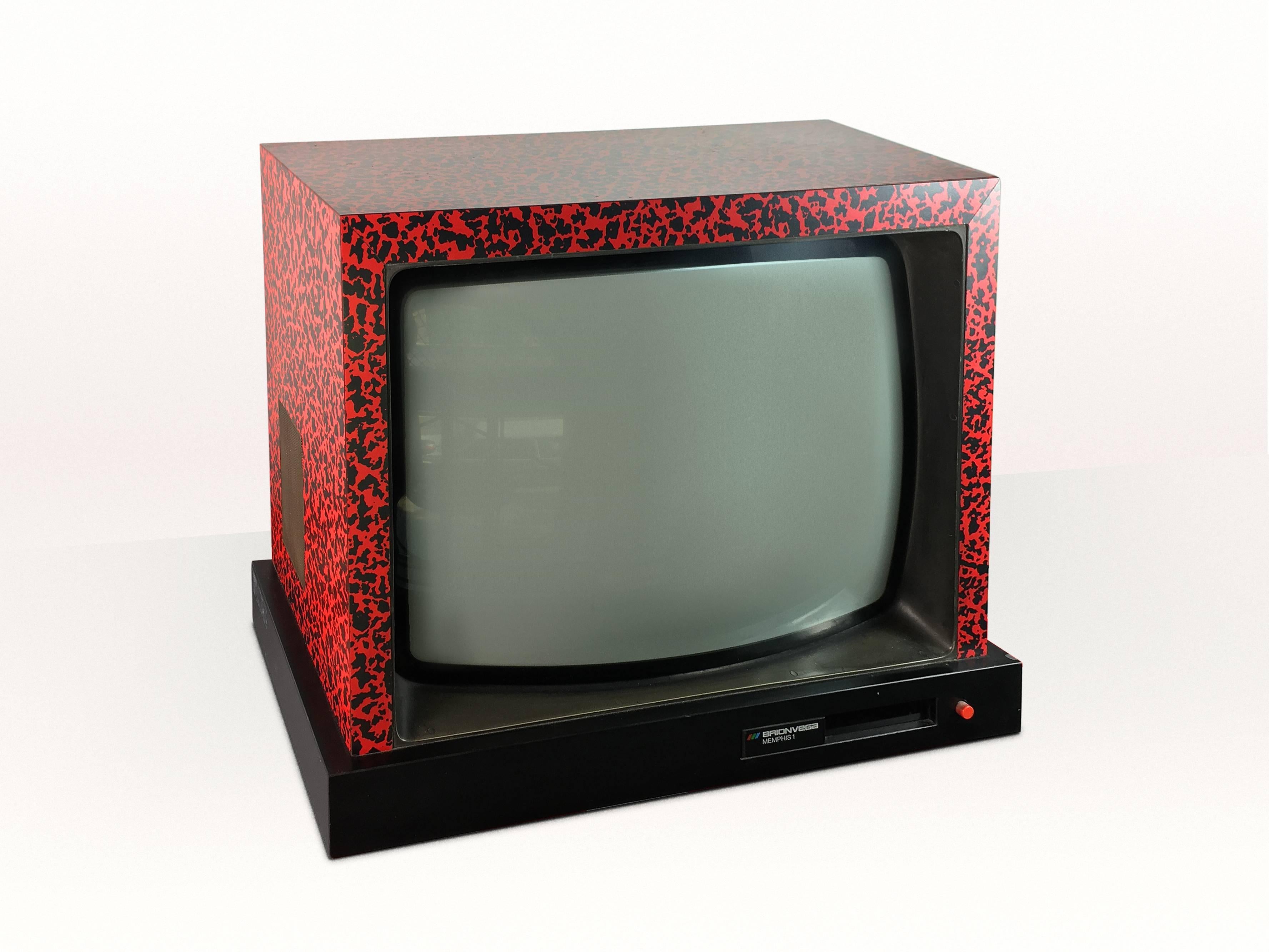 Modern Rare Ettore Sottsass TV for Brionvega For Sale