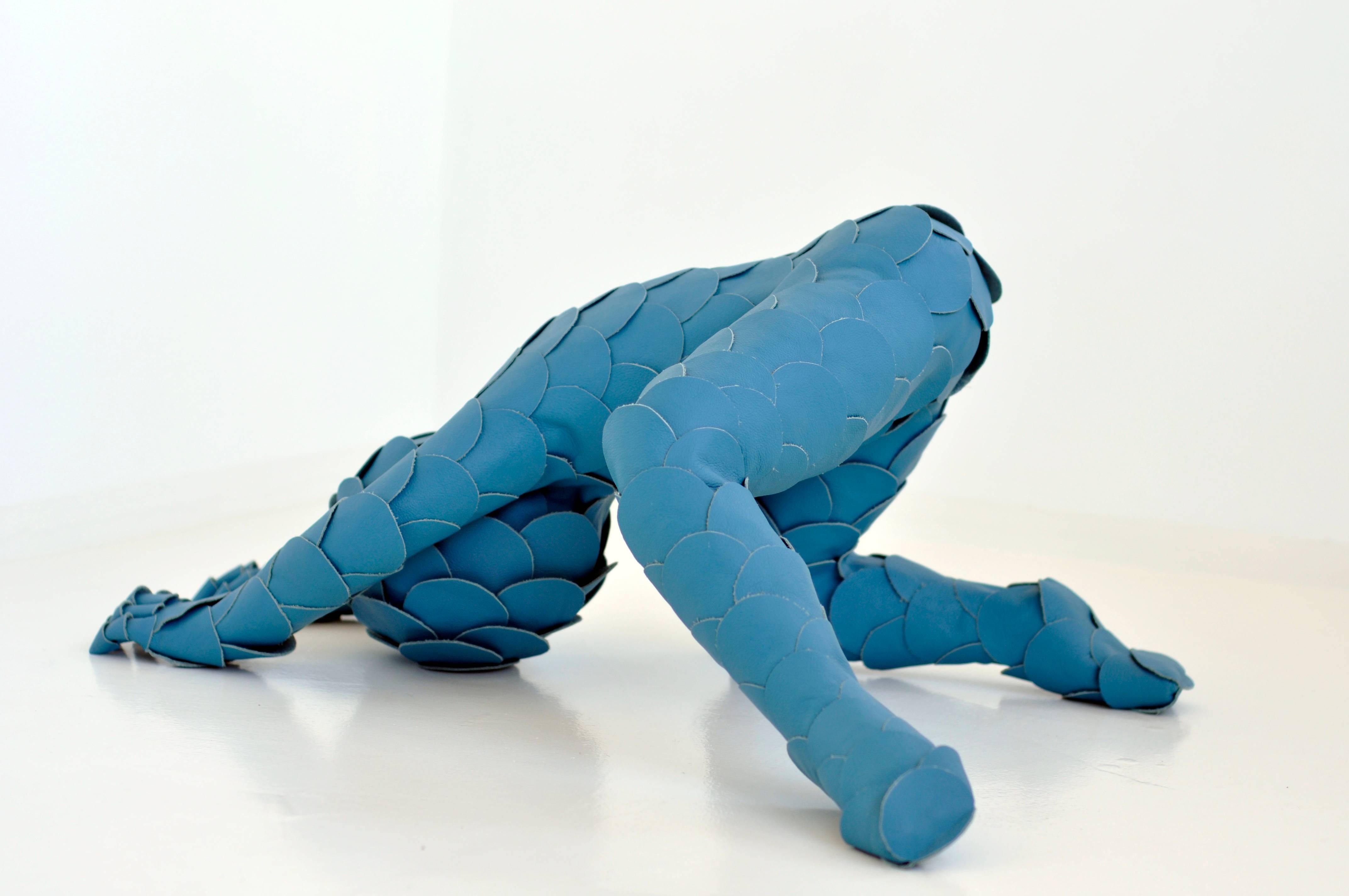 Untitled, Blue Leather Figurative Sculpture 'Set of Two' In Good Condition For Sale In Haarlem, NL