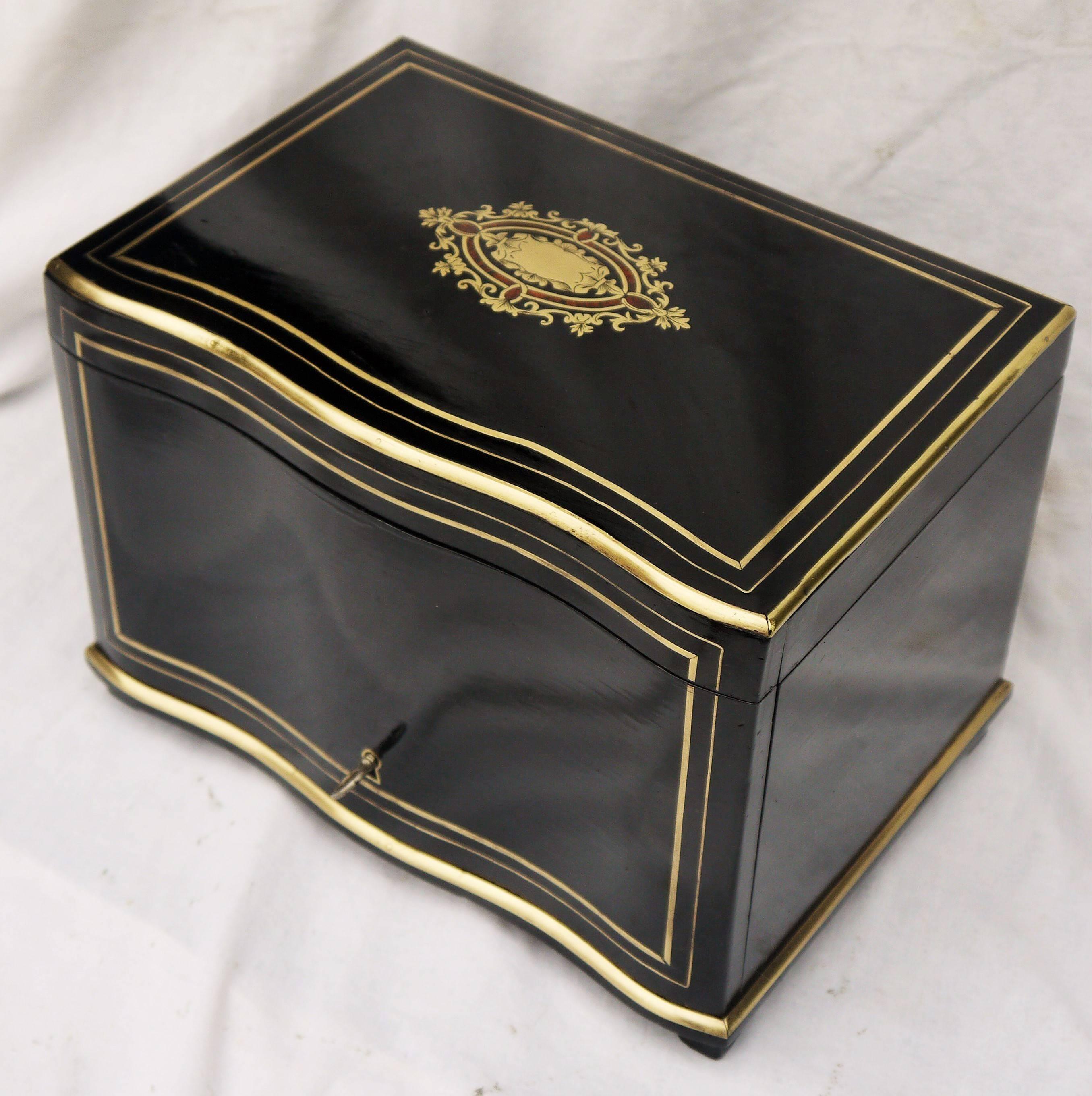 Cigar Box Cave Napoleon III in Boulle Brass Marquetry, France, 19th Century In Excellent Condition In Paris, FR