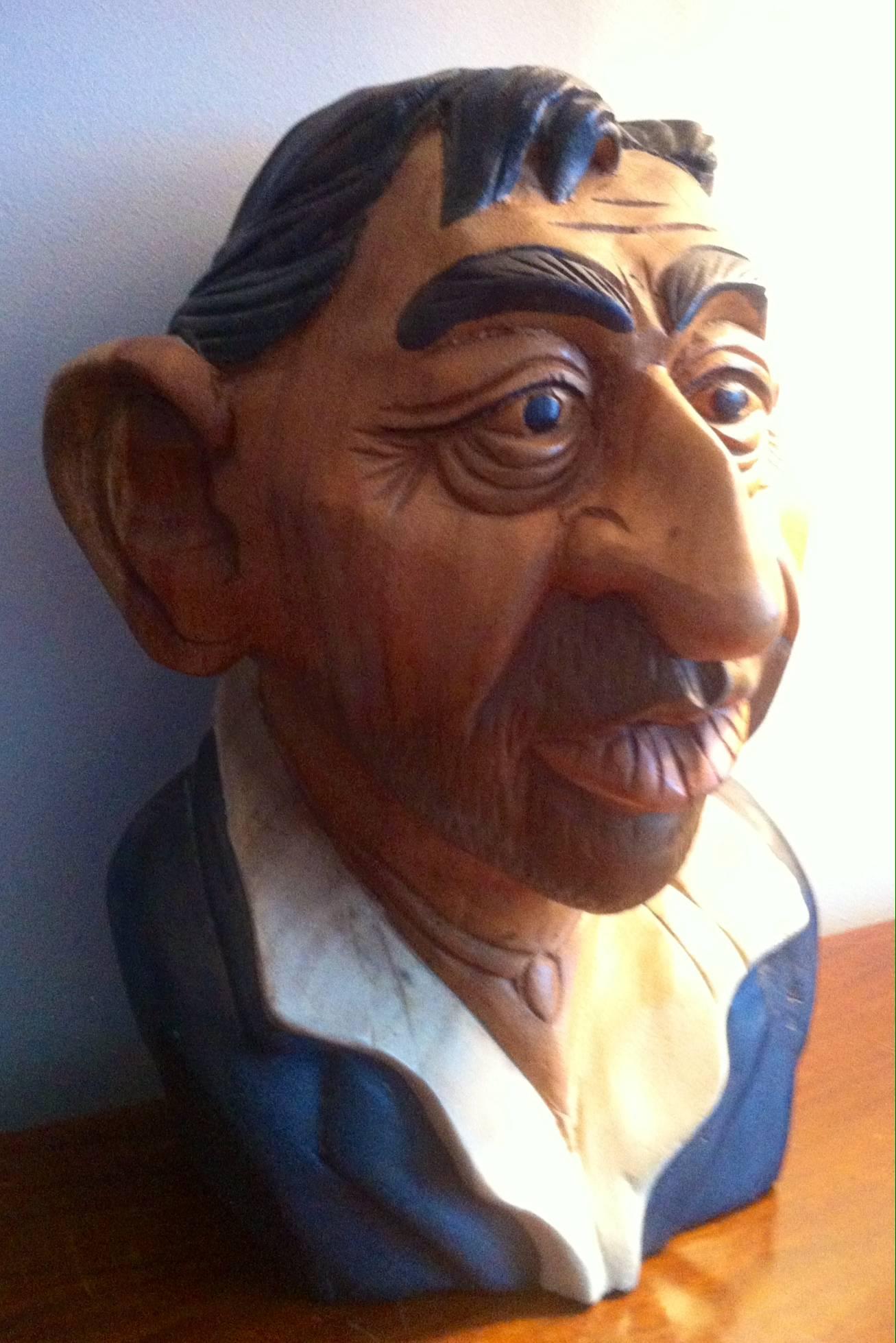 Sculpture Bust of French Cult Idol Serge Gainsbourg, Massif Wood, France In Excellent Condition In Paris, FR