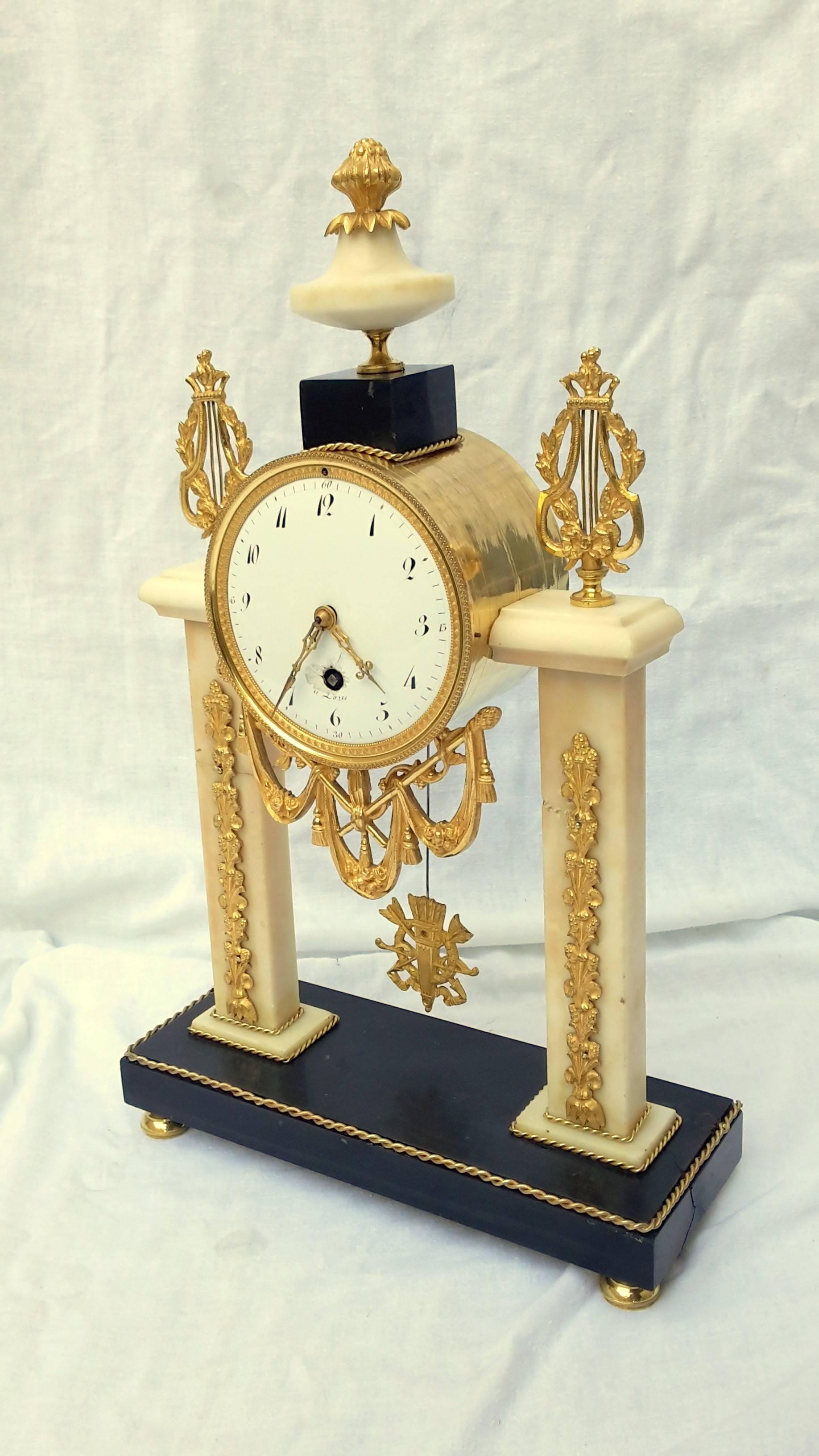 French Louis XVI Style Pendulum Clock in Carrara and Soignies Marble and Gilt Bronze