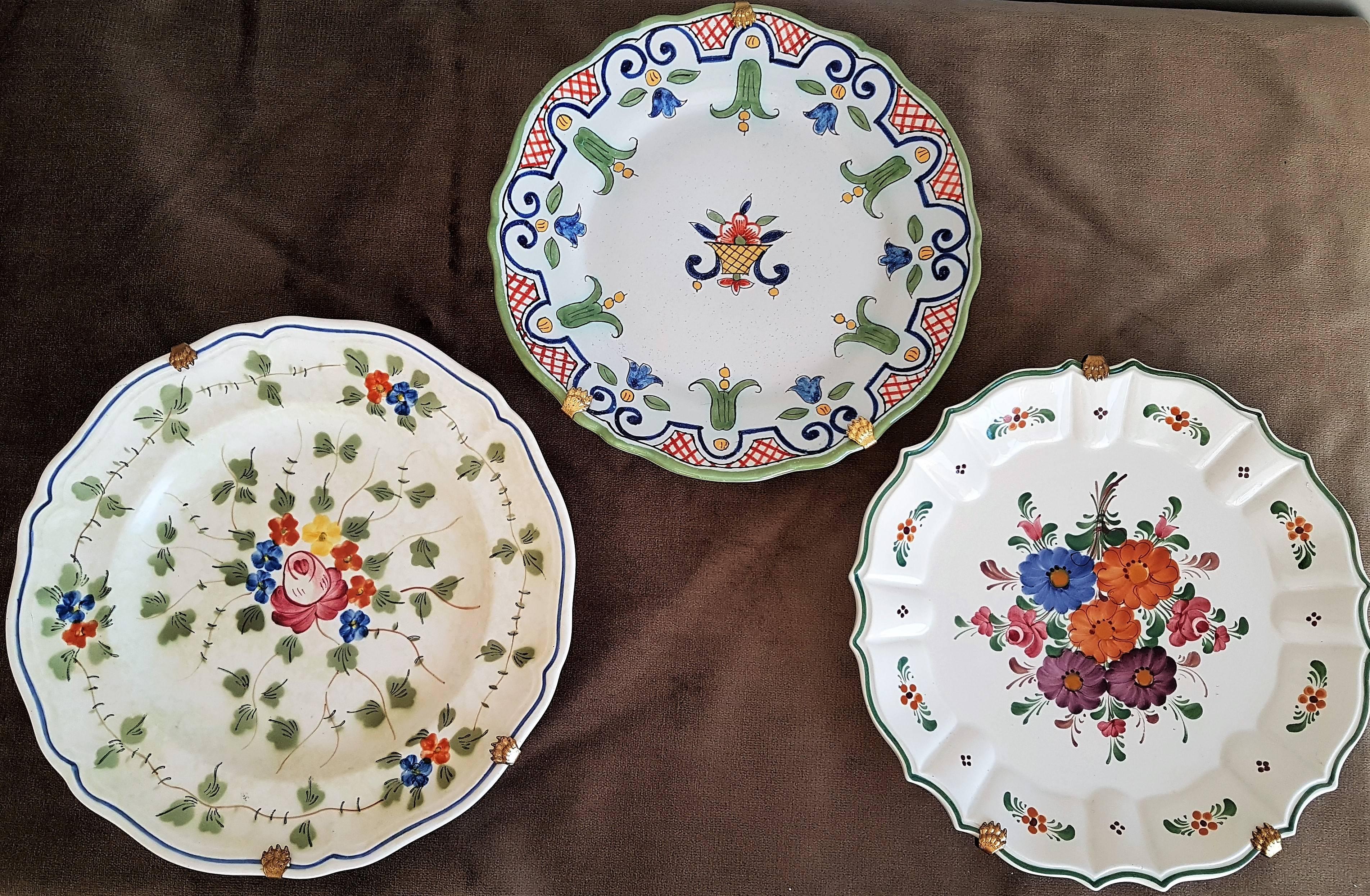 20th Century Set of Three Countryside Hand Painted Decorative Floral Plates