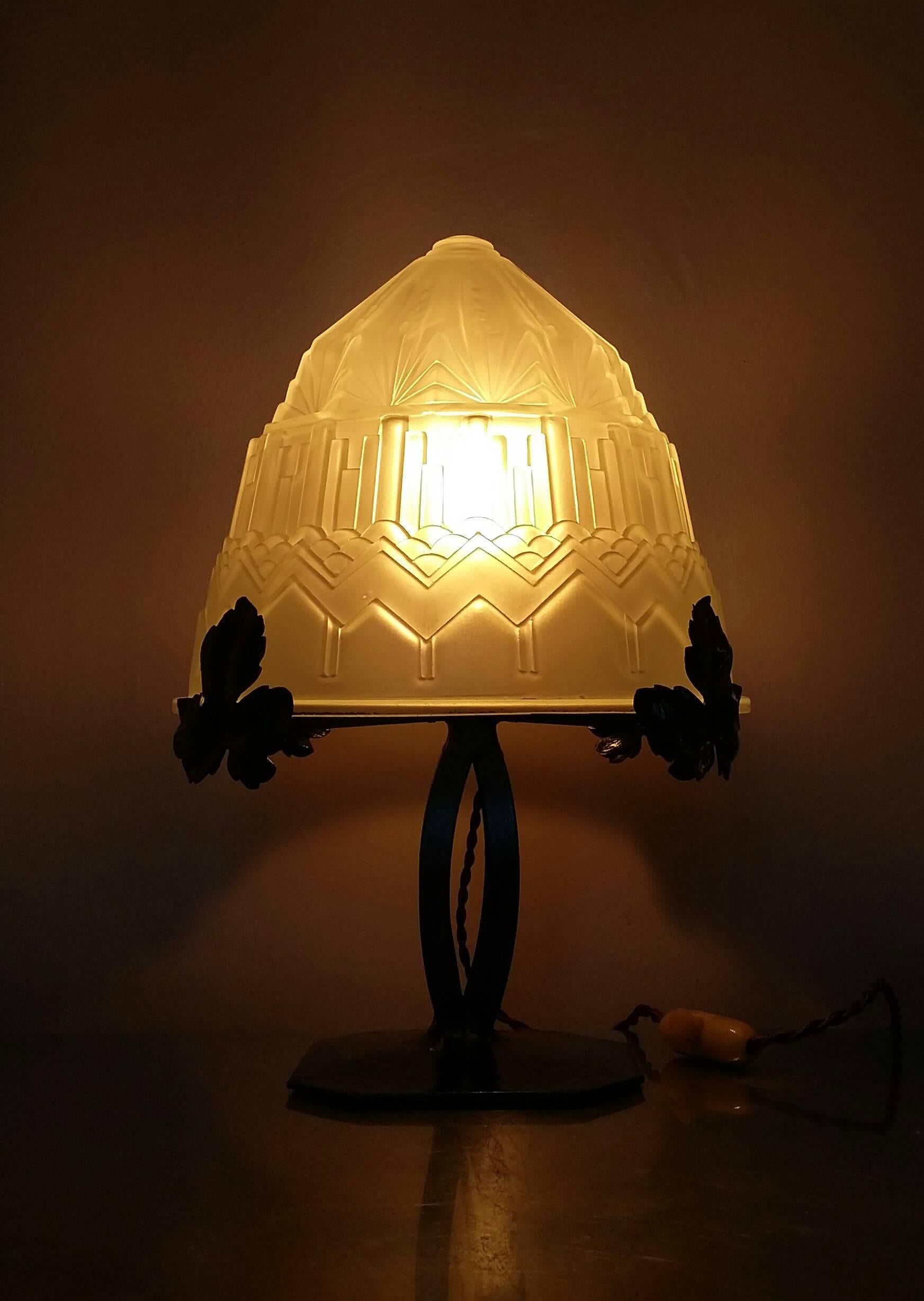 Blackened French Art Deco Table Lamp, 1930s