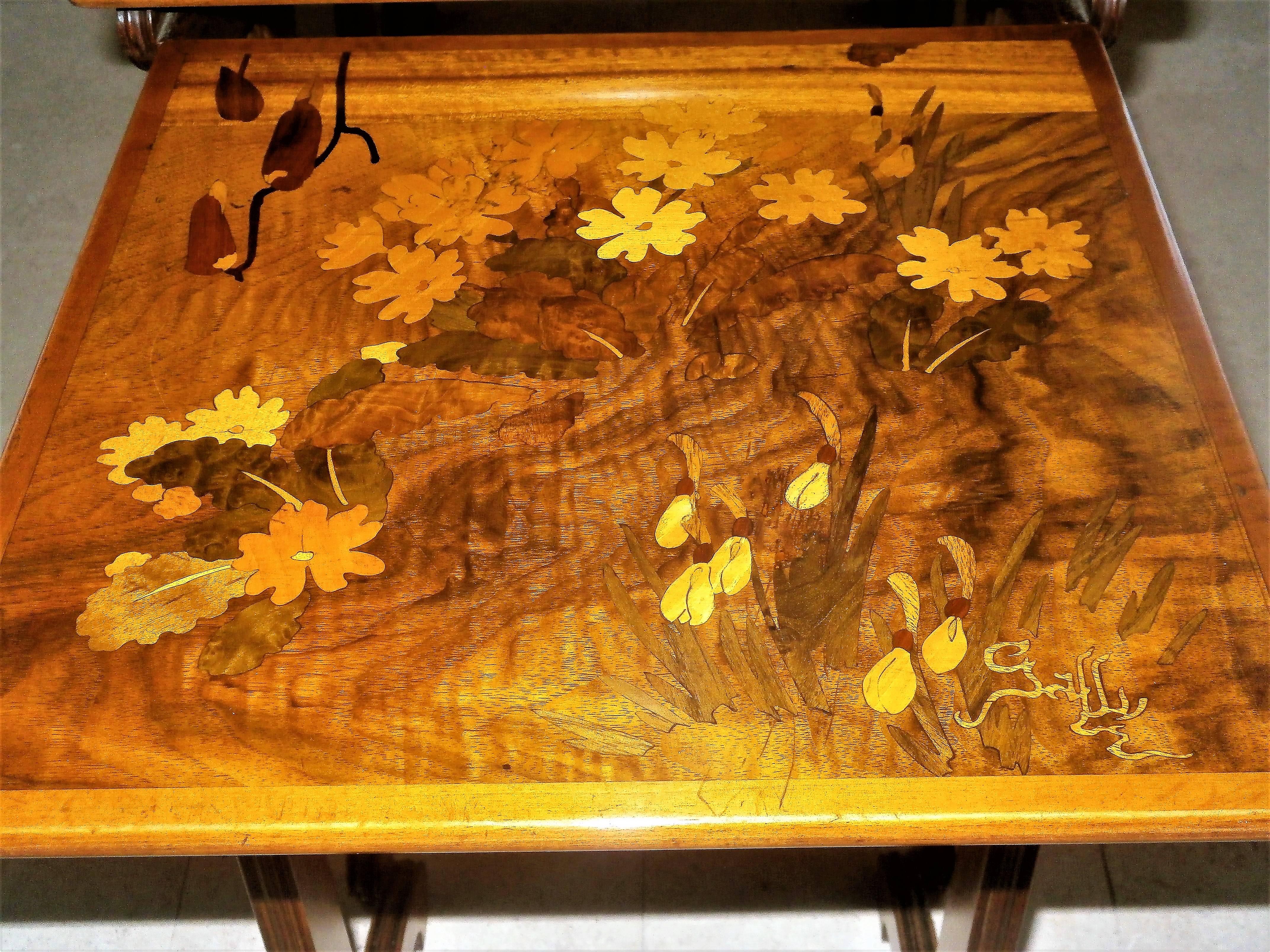 Stunning Art Nouveau Marquetry Nesting Tables Signed by Gallé In Excellent Condition In Paris, FR