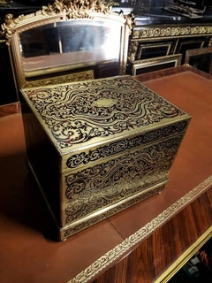 Napoleon III Baccarat Crystal Boule Marquetry Cave à Liqueur, France