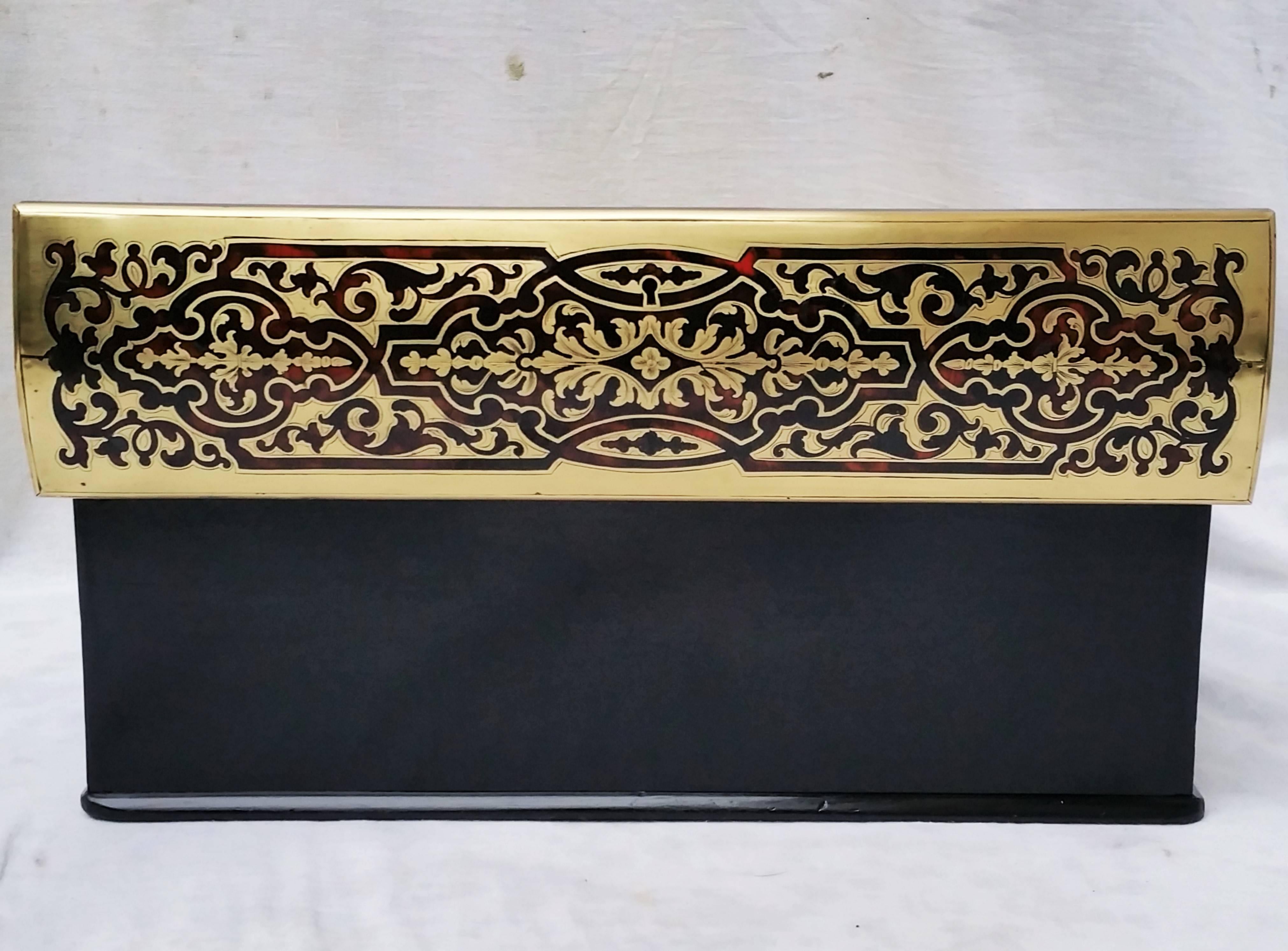 Napoleon III Boulle Marquetry Brass Tortoiseshell Travel Writing Desk, France In Excellent Condition In Paris, FR