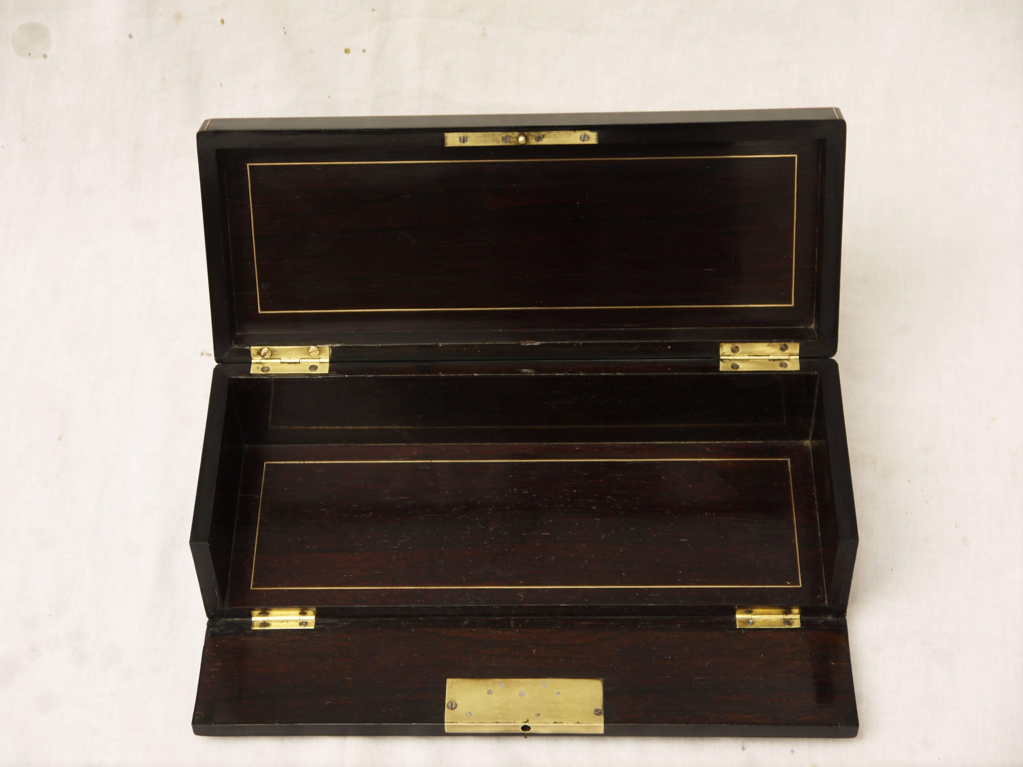 Napoleon III Boulle Marquetry Jewelry Decorative Gloves Box, France In Excellent Condition In Paris, FR