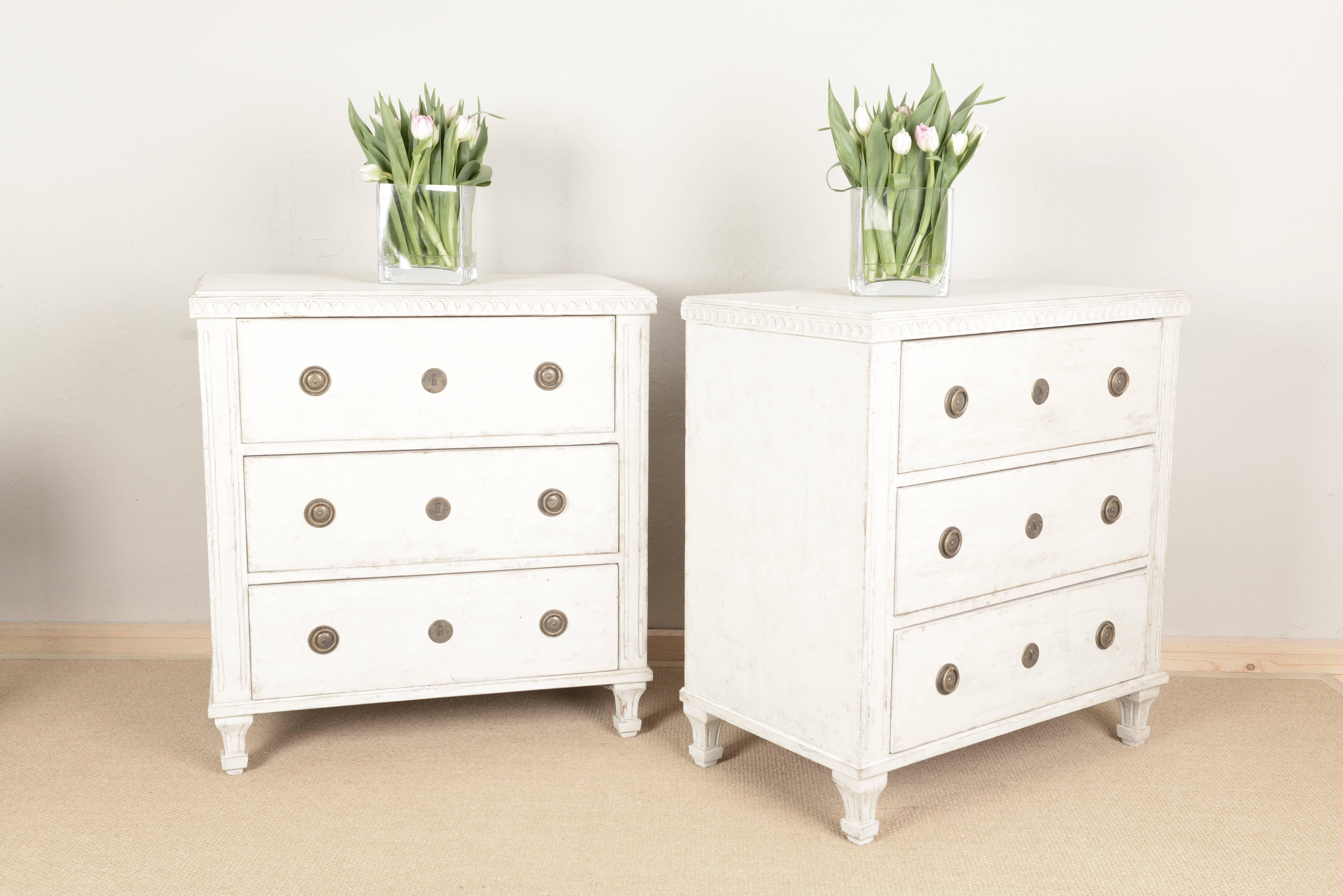 Swedish Pair of Smaller Gustavian Style 19th Century Chests of Drawers