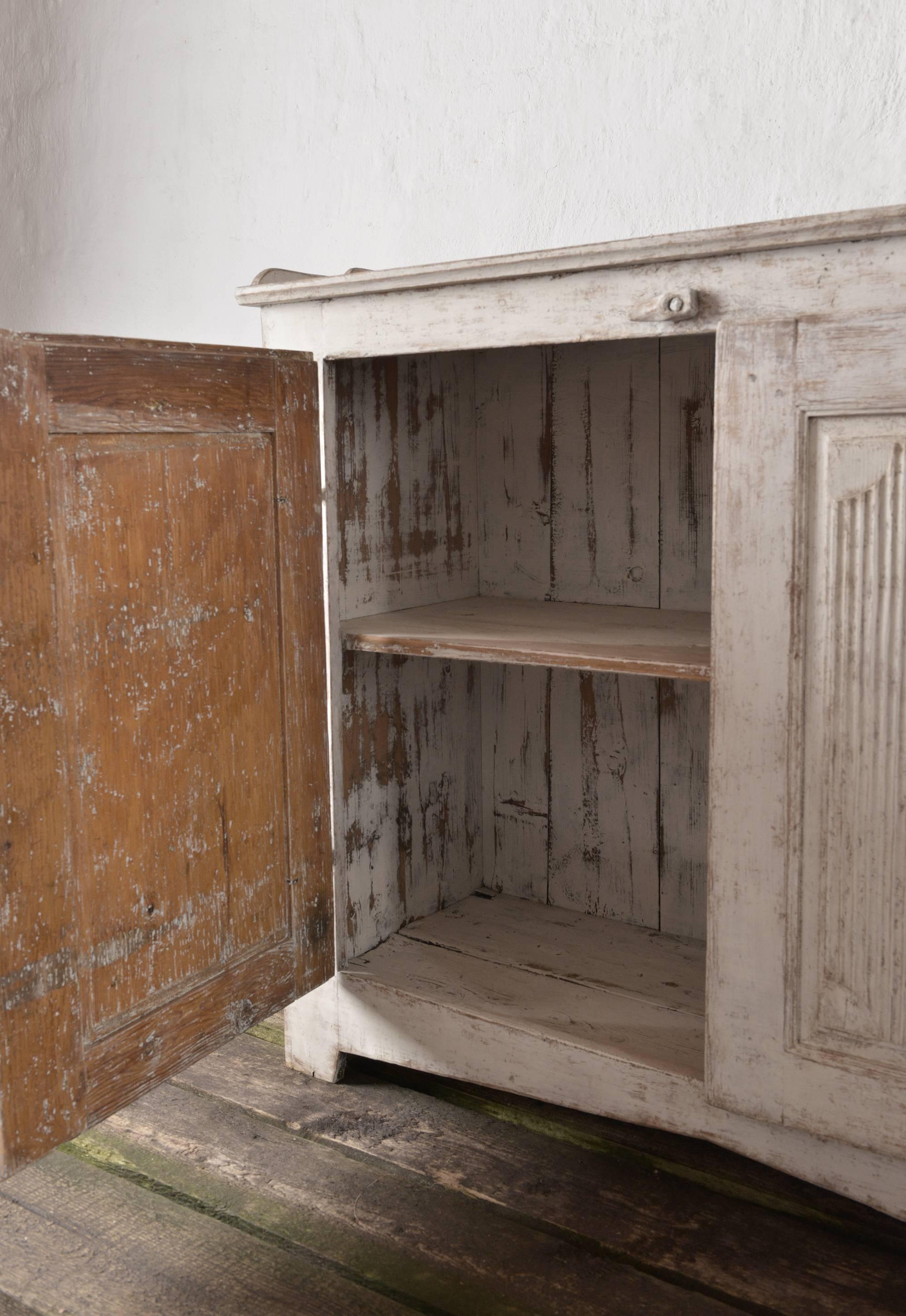 Swedish Early 19th Century Late Gustavian Sideboard 1