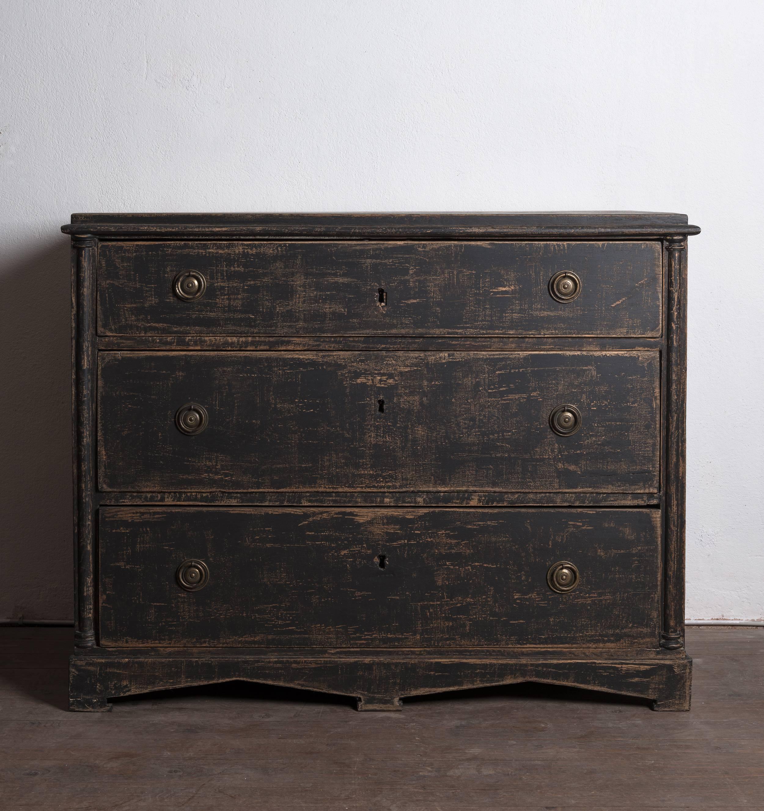 Swedish Early 19th Century Late Gustavian Chest of Drawers In Excellent Condition In Jesteburg, DE