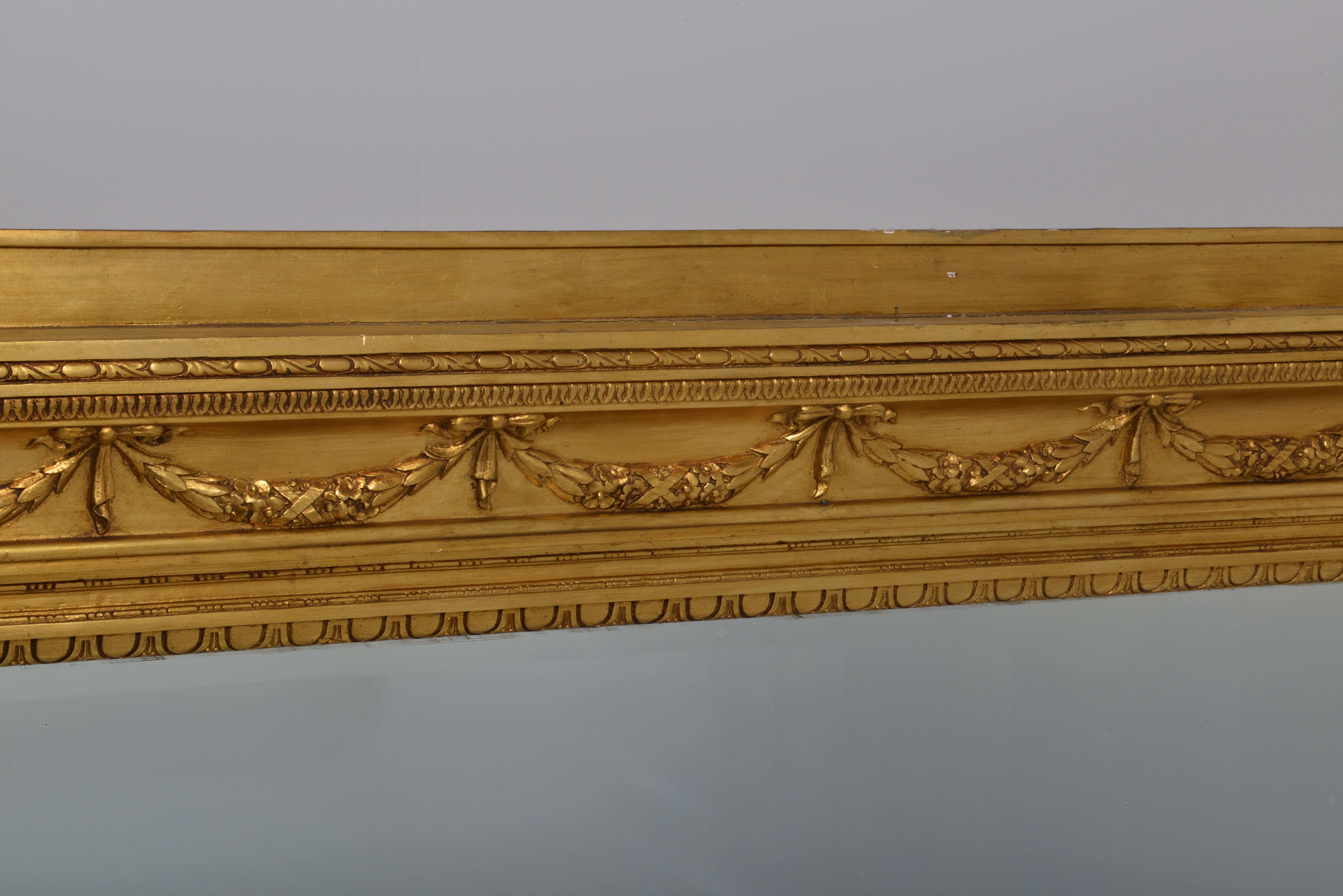 Italian Second Empire Style Giltwood Mirror with Palmette Decorations In Good Condition In Sint-Kruis, BE