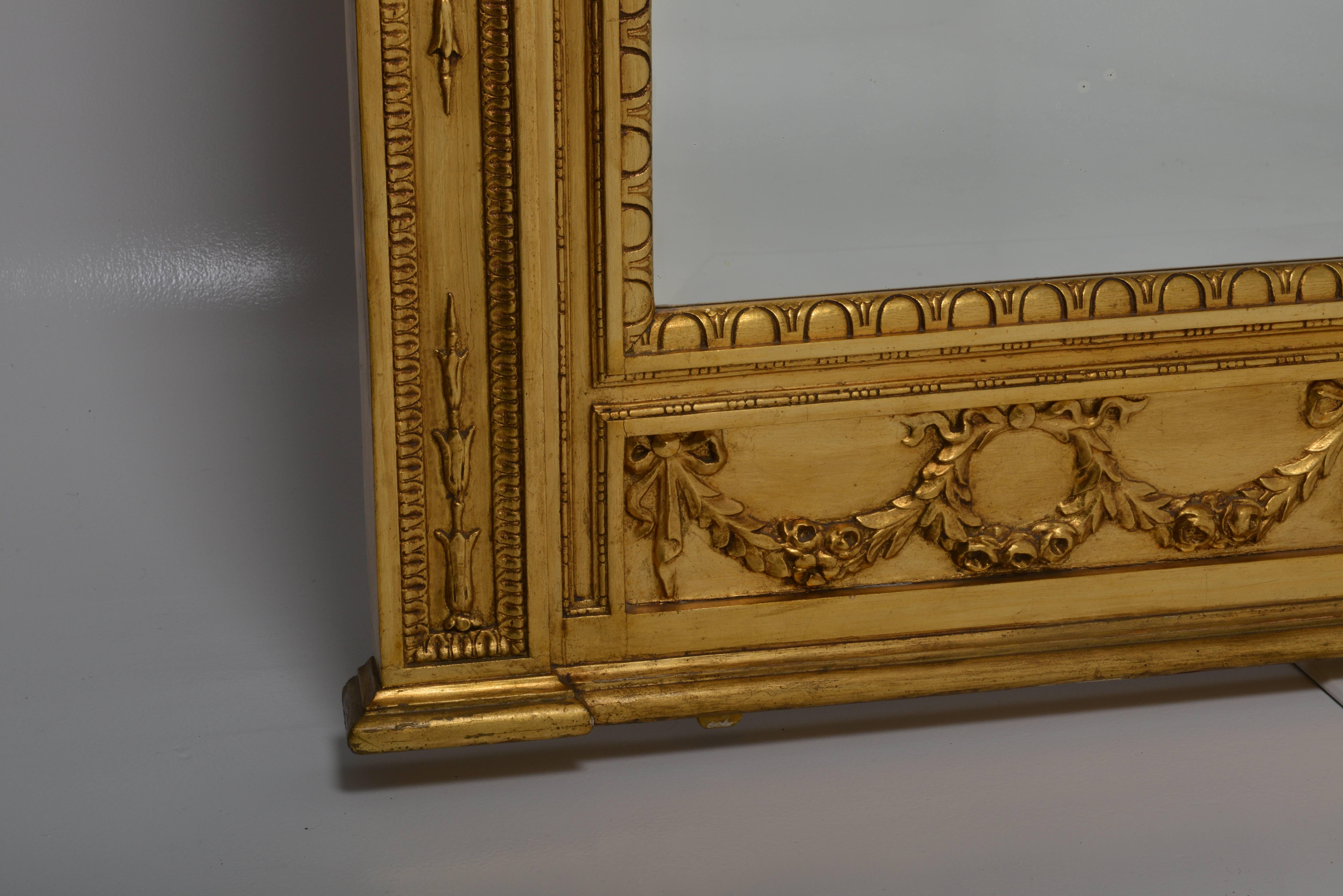 Italian Second Empire Style Giltwood Mirror with Palmette Decorations 2