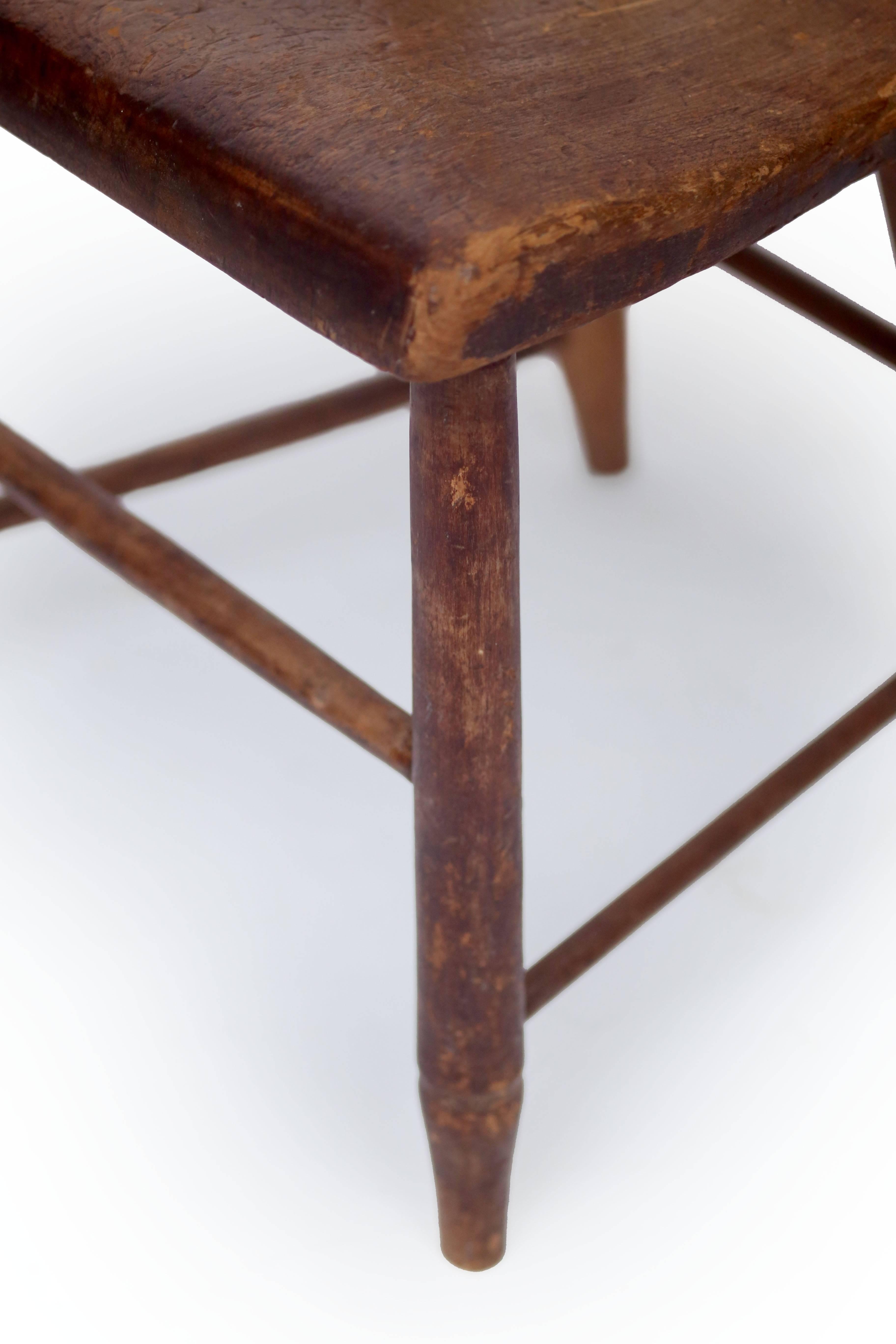 Amerikanischer Windsor-Stuhl des frühen 19. Jahrhunderts (Frühes 19. Jahrhundert) im Angebot