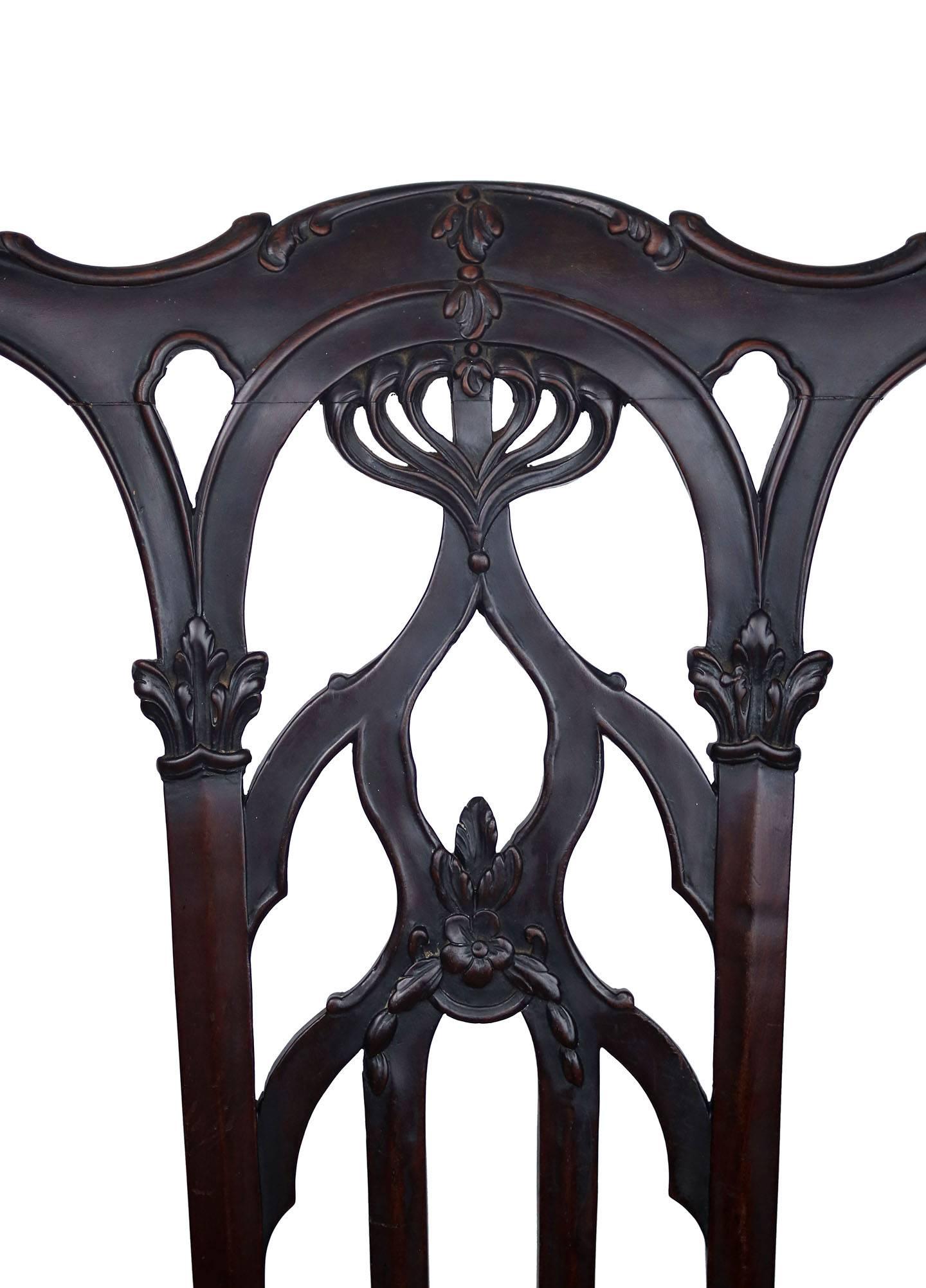 18th Century English Gothic Chippendale Mahogany Side Chair in Grey Velvet 1