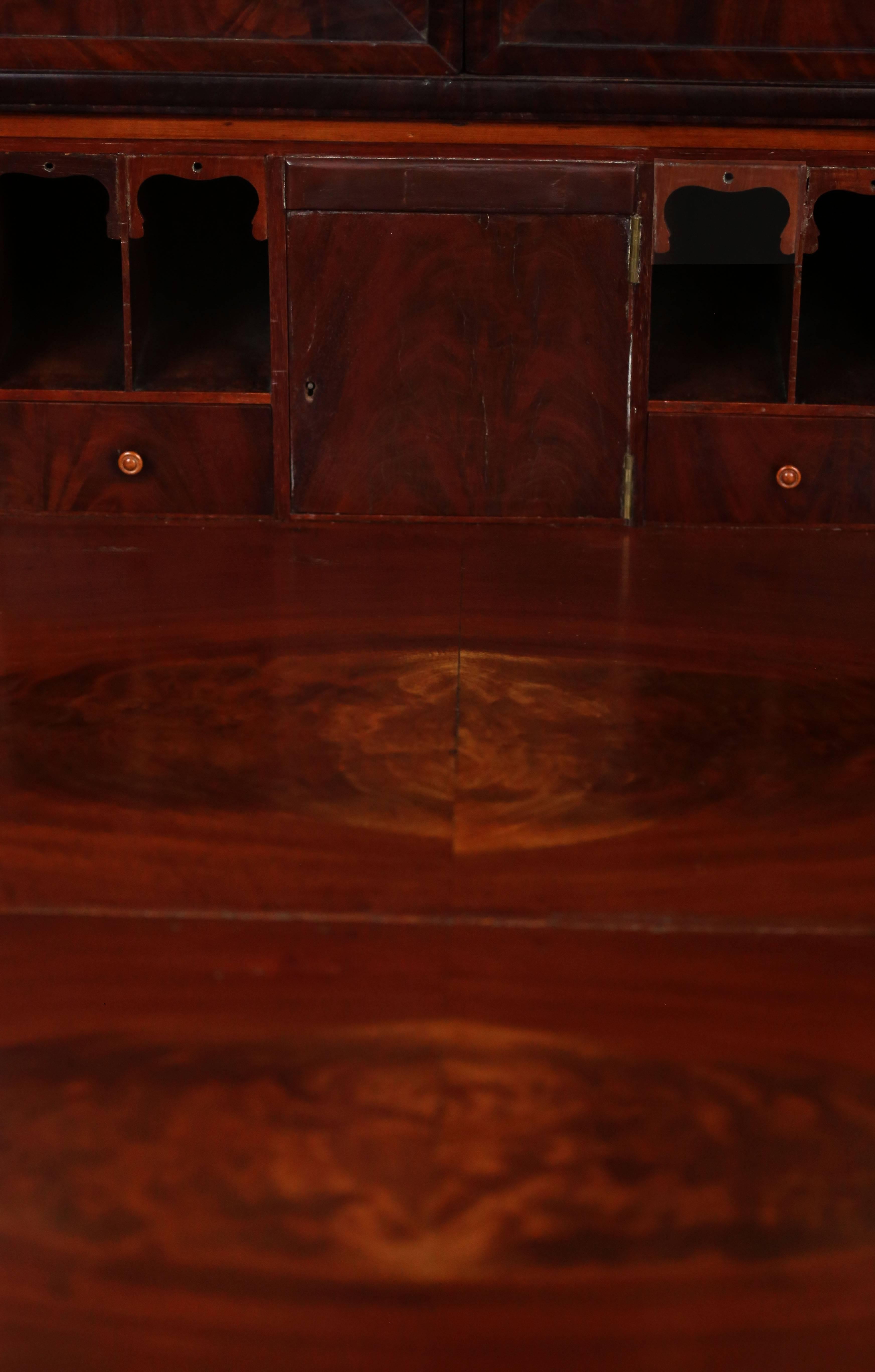 Early 19th Century Duncan Phyfe Grecian Plain Style Mahogany Secretary Bookcase 1