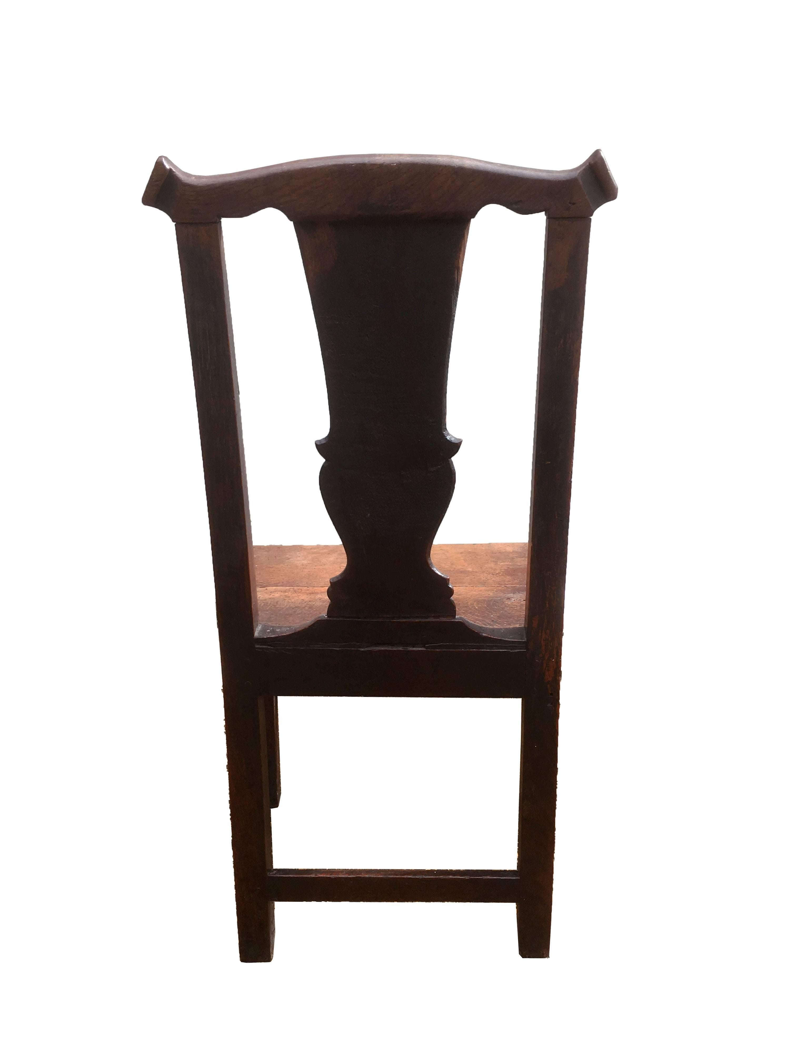 Satz von sechs Chippendale-Stühlen im Landhausstil aus dem späten 18. Jahrhundert (Spätes 18. Jahrhundert) im Angebot