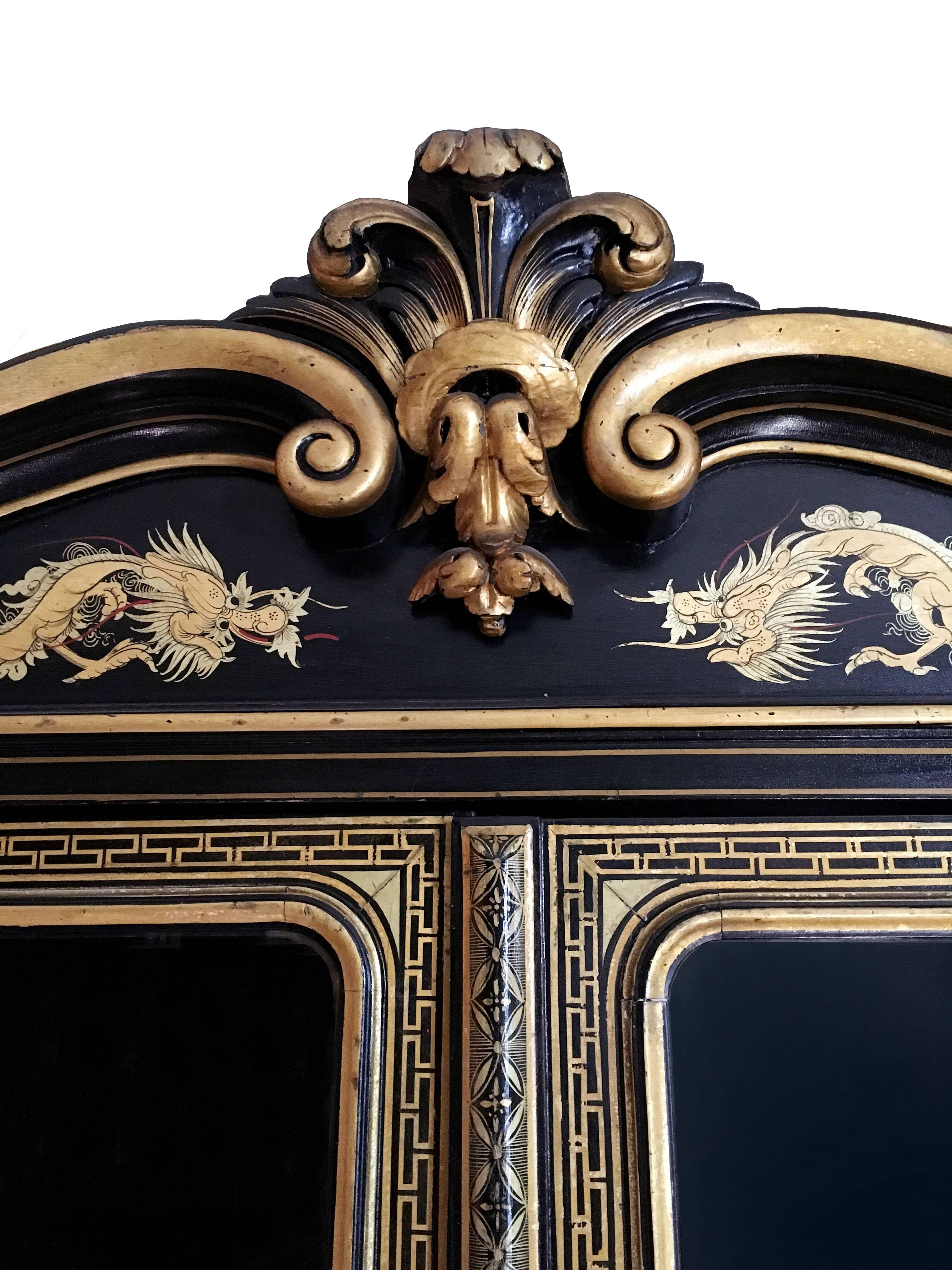 19th Century Chinoiserie Parcel Gilt Bookcase and Cabinet In Good Condition In Brooklyn, NY