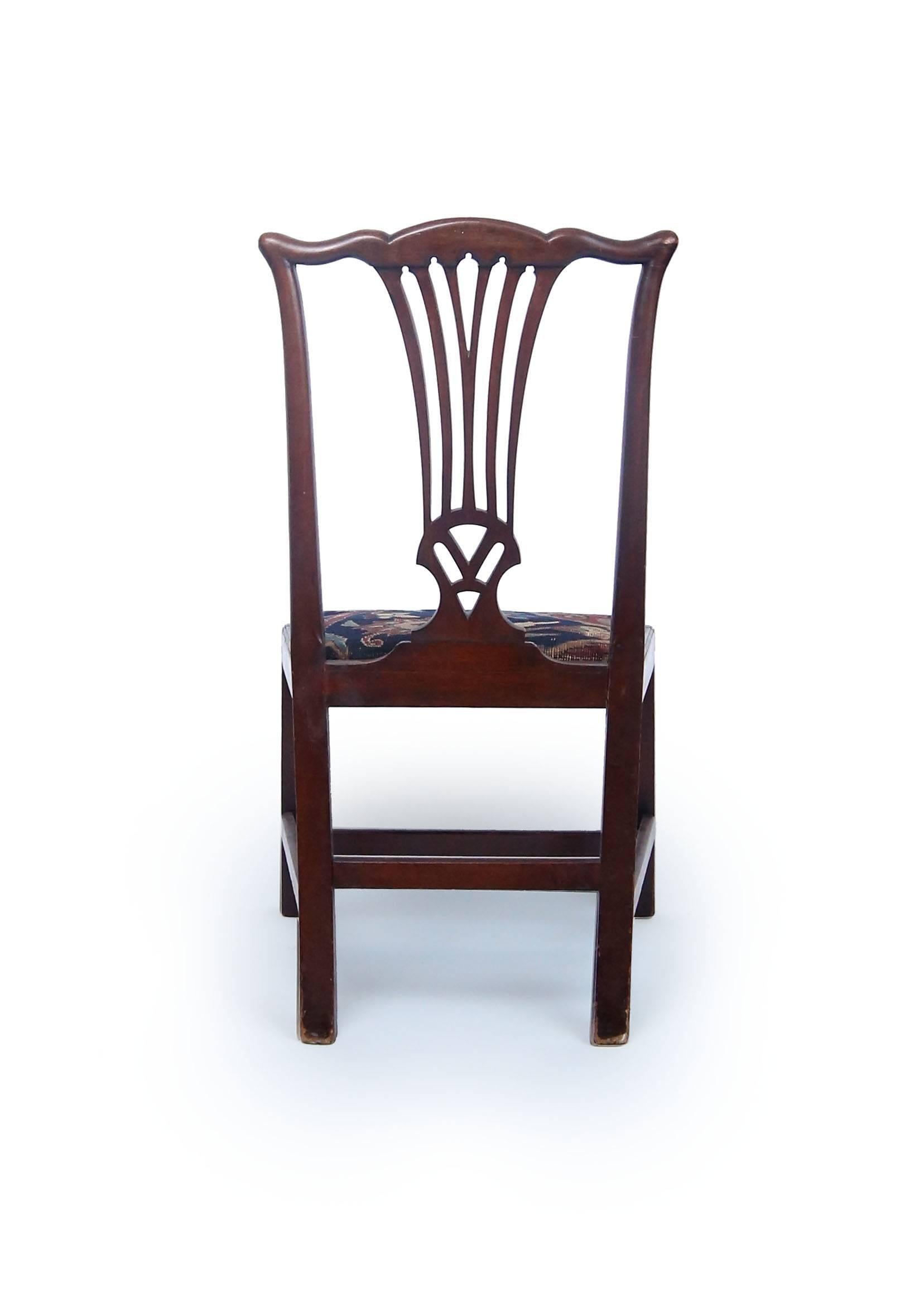 Mid-18th Century American Walnut Chippendale Chairs with Oushak Seats 1