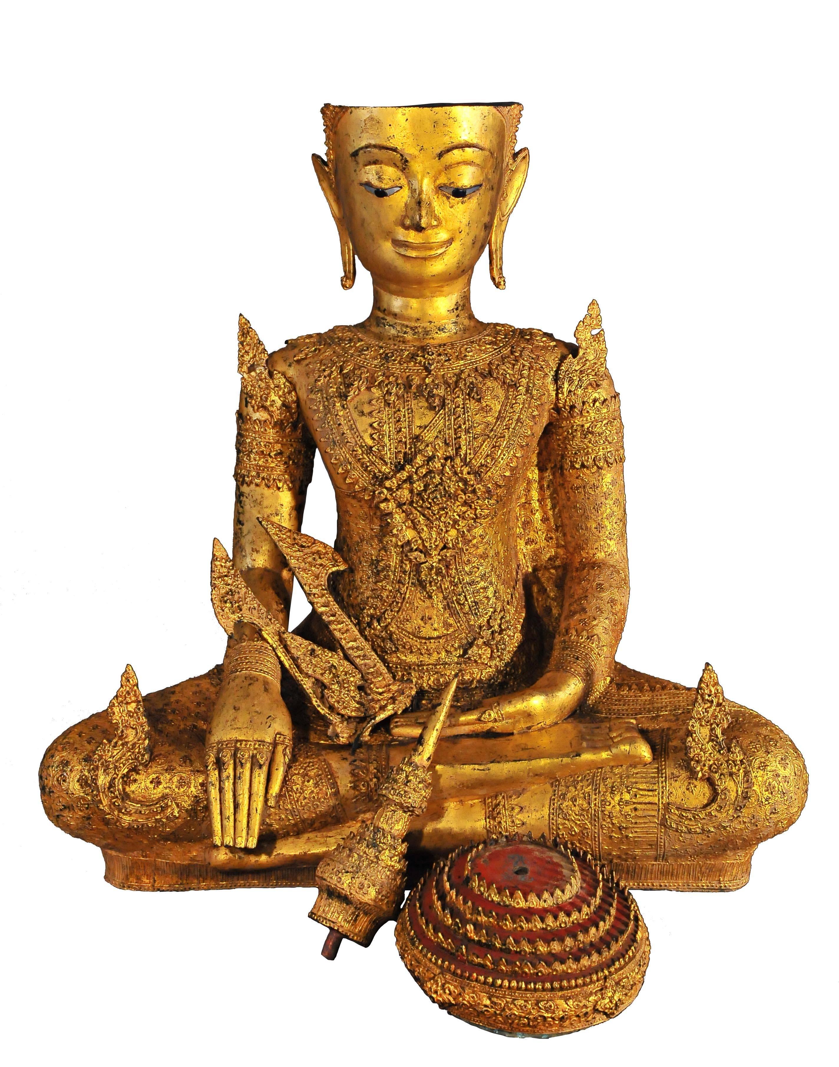 The adorned image of the Buddha has a growing importance in the art of Thailand. The oldest representations are imbued with a perfect beauty in which the attention is particularly directed to the headdress made of a mukuta (cover-usniça) with