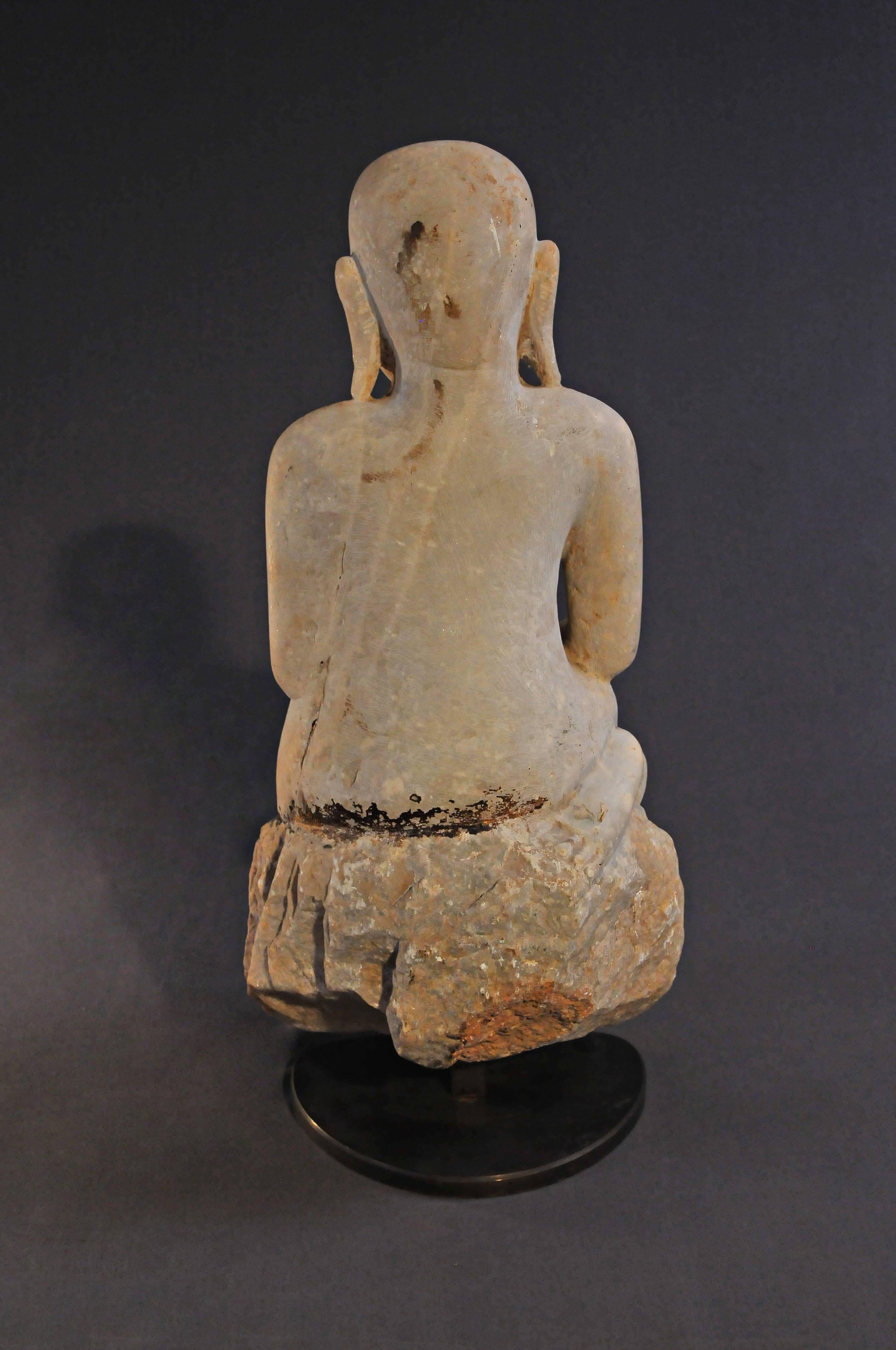14th Century, Marble Sitting Nun in Anjali Mudra, Pagan Period, Art of Burma In Good Condition In Central Hong-Kong, HK