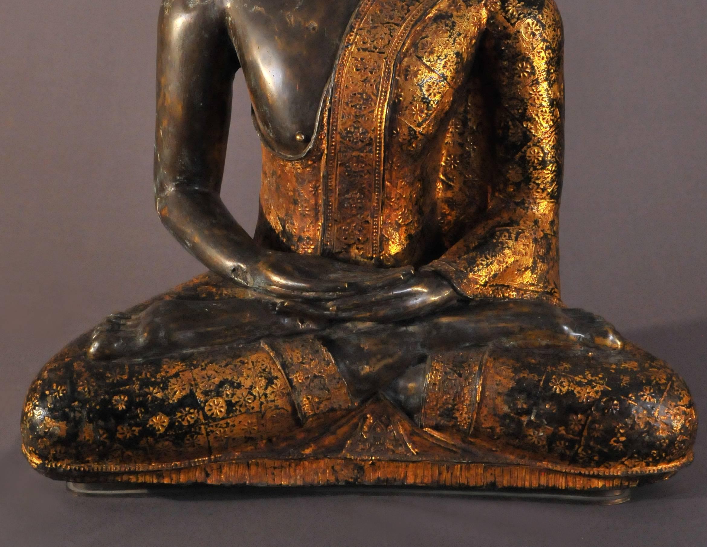 Other 18th Century Thai Gilt Bronze Statue of Vajrasana Buddha in Dhyana Mudra For Sale